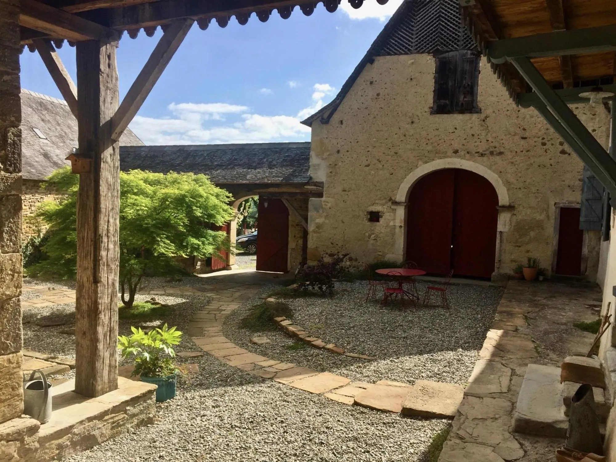 Inner courtyard view in Maison D'Orride