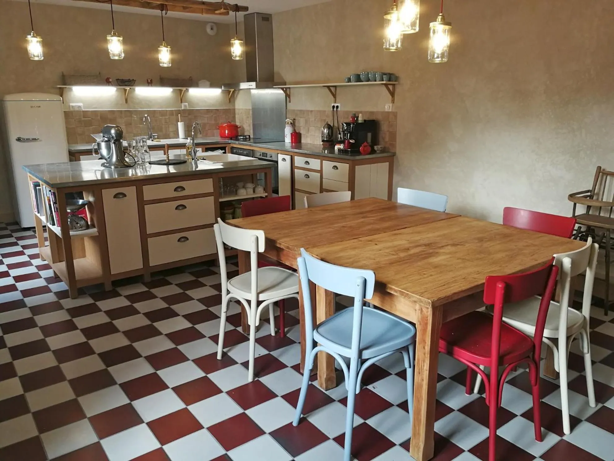 Communal kitchen in Maison D'Orride