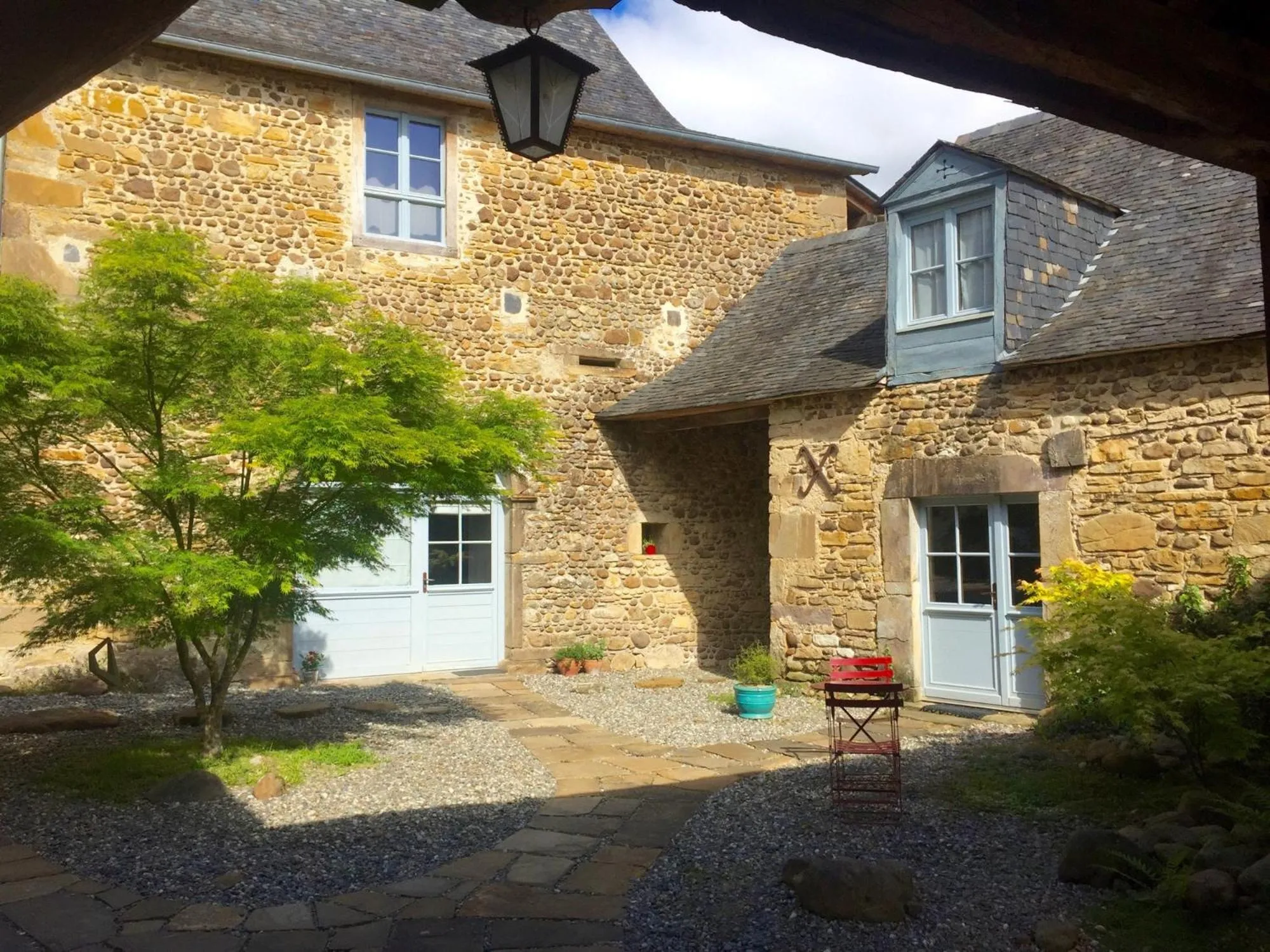 Facade/entrance in Maison D'Orride