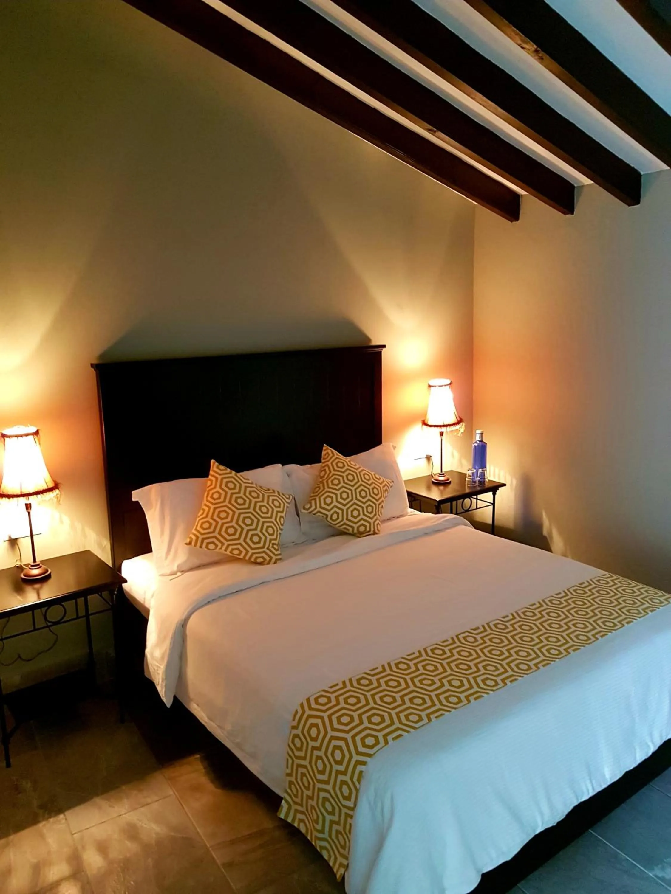 Photo of the whole room in Casa 44