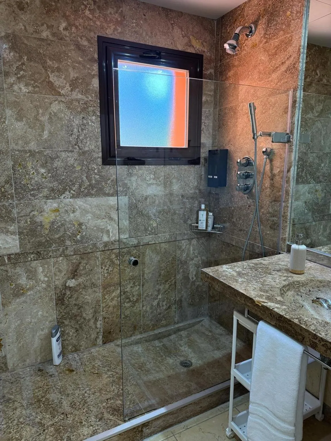 Shower in Aparthotel Novo Resort