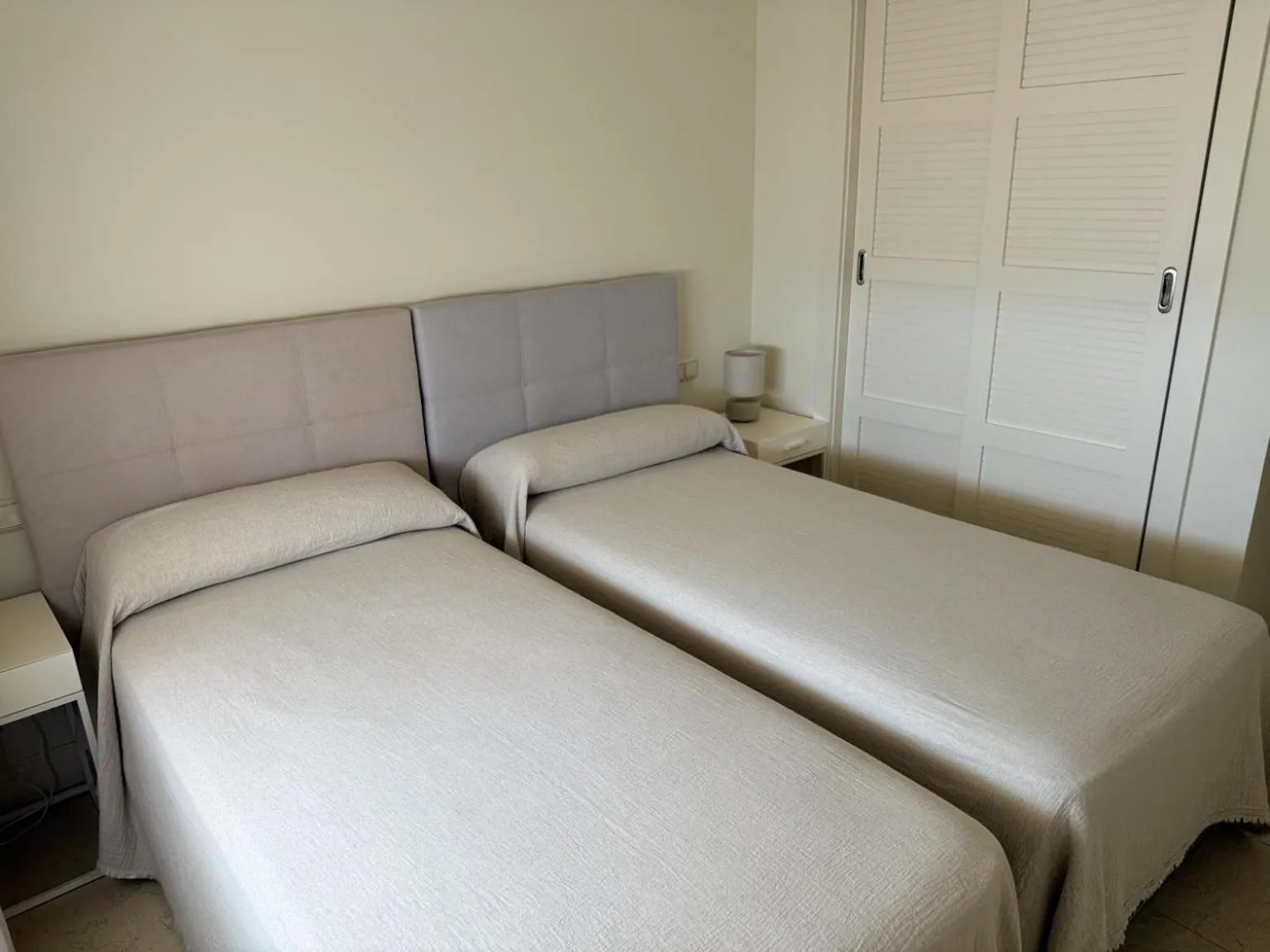 Bedroom, Bed in Aparthotel Novo Resort