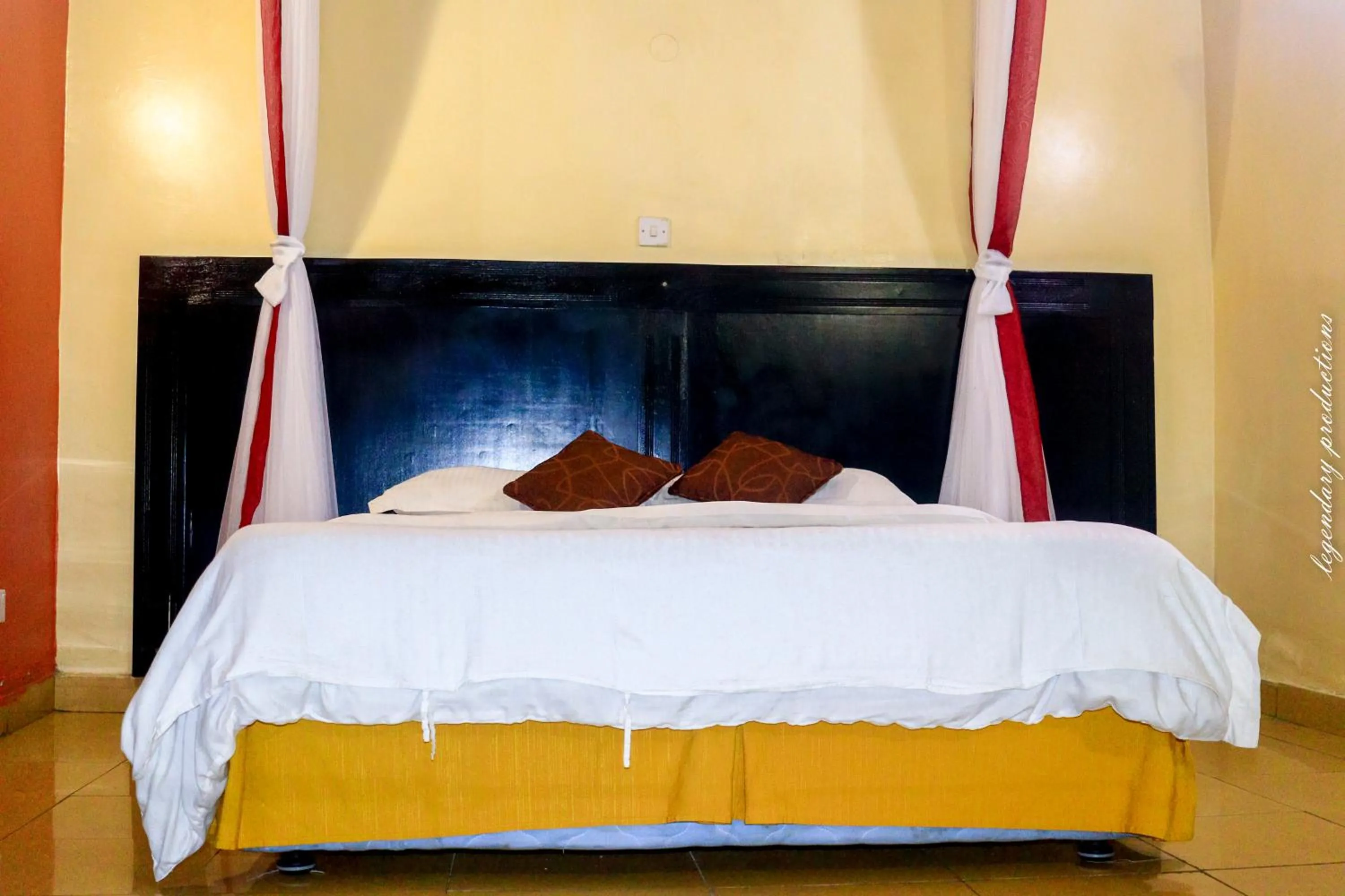 Bed in Jamia Central Hotel