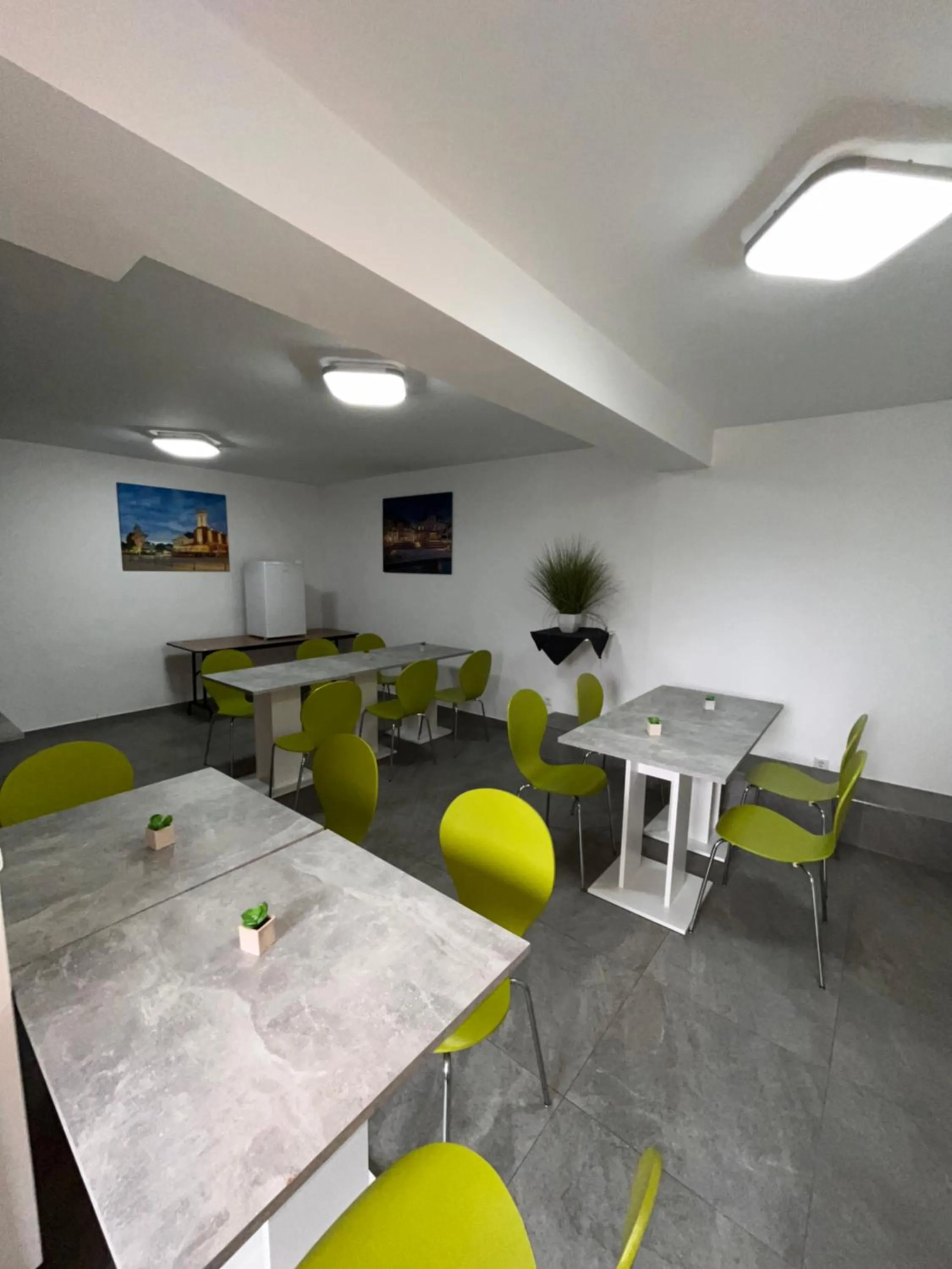 Seating area in Checkinn Hotel