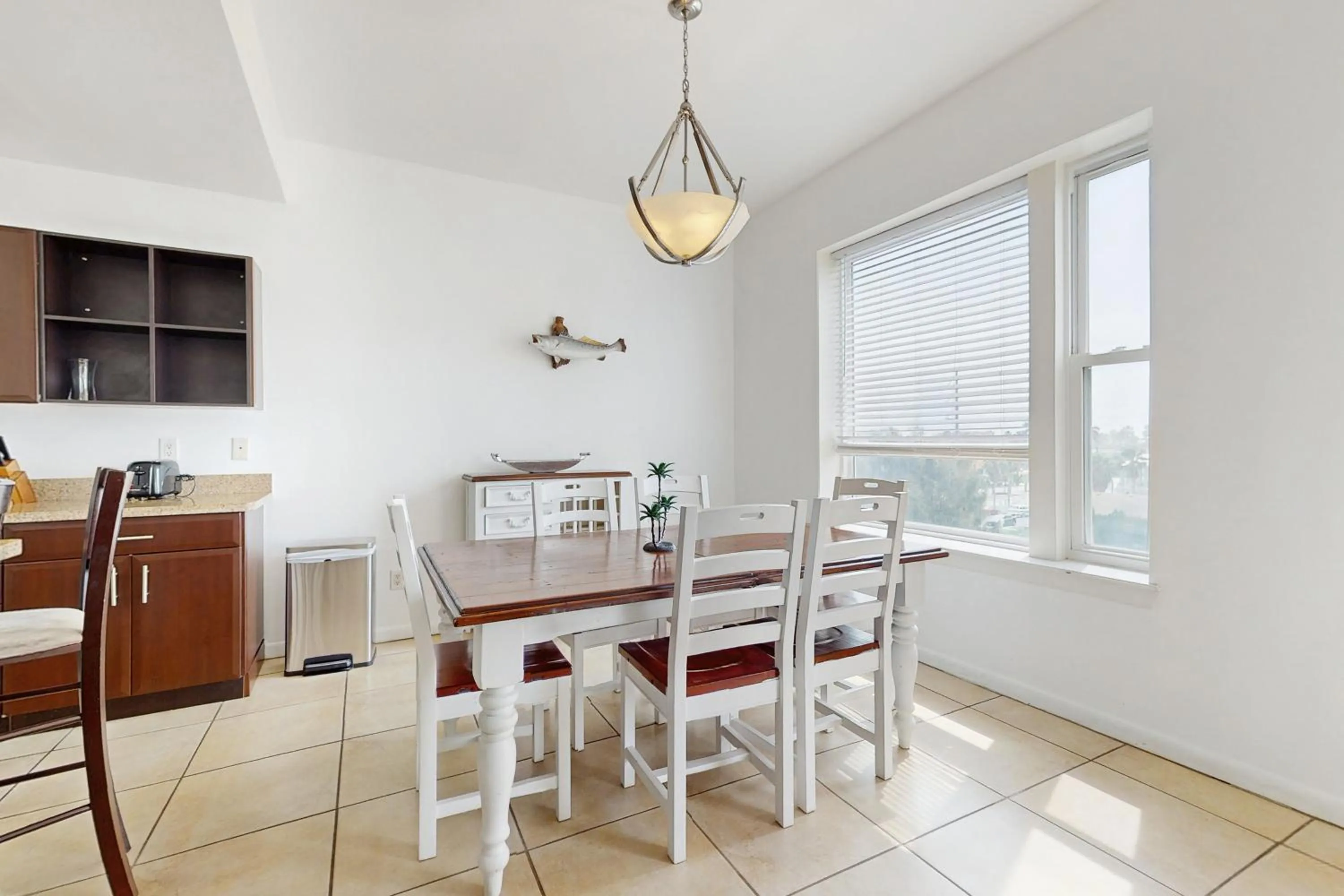 Las Marinas Condominiums 405