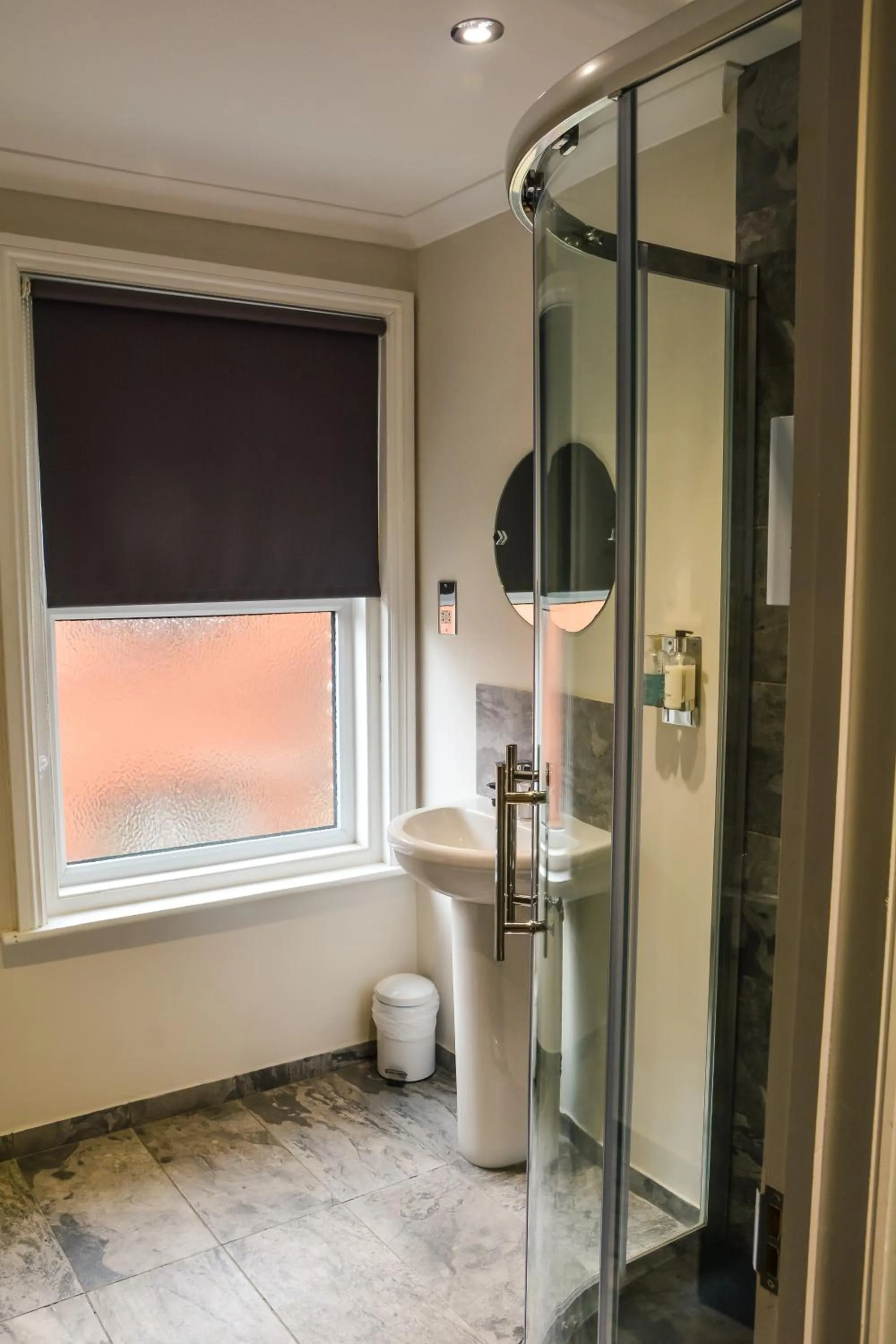 Bathroom in Arches Guest House