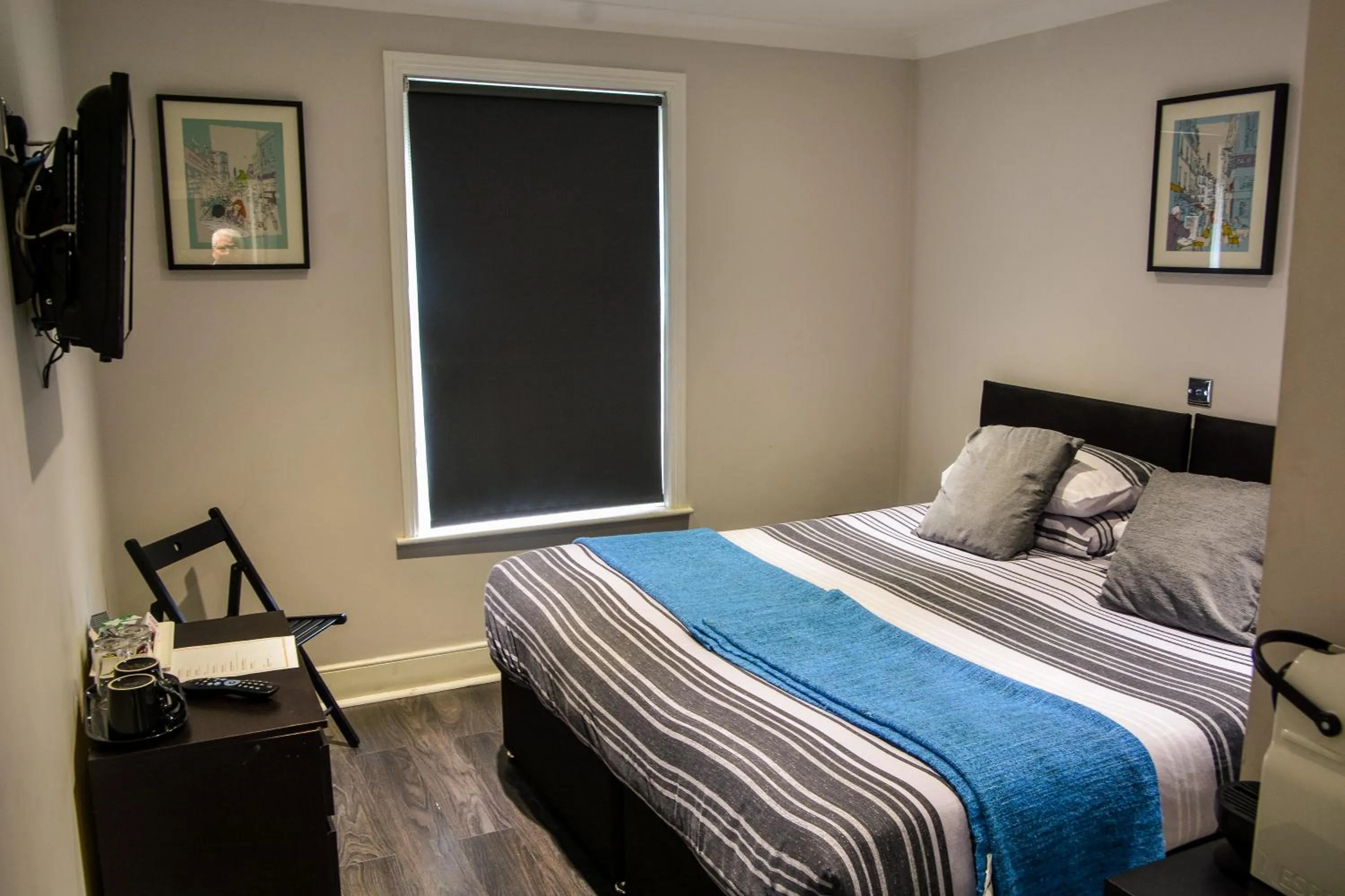 Bedroom in Arches Guest House