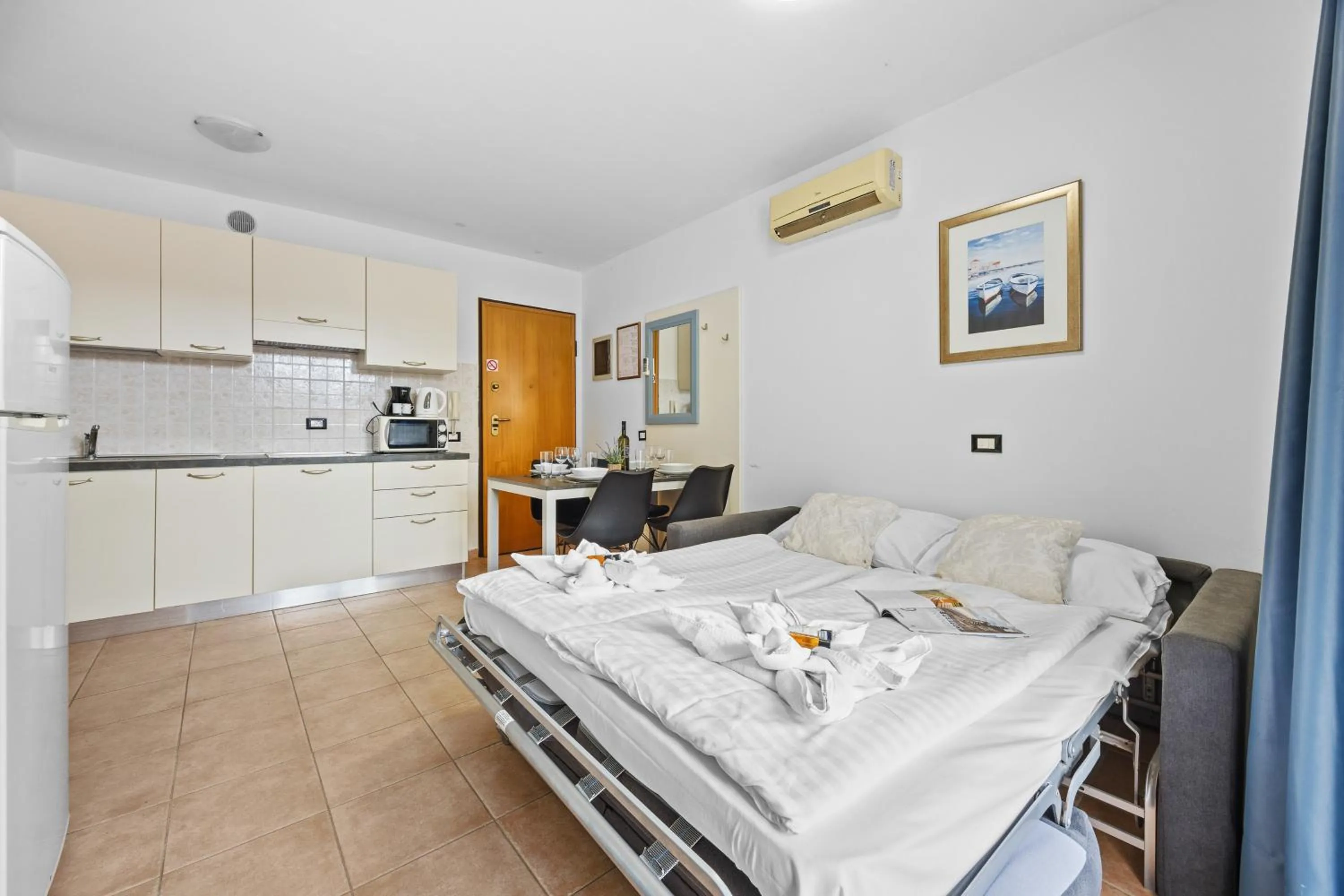 Living room, Bed in Residence Kamenjak