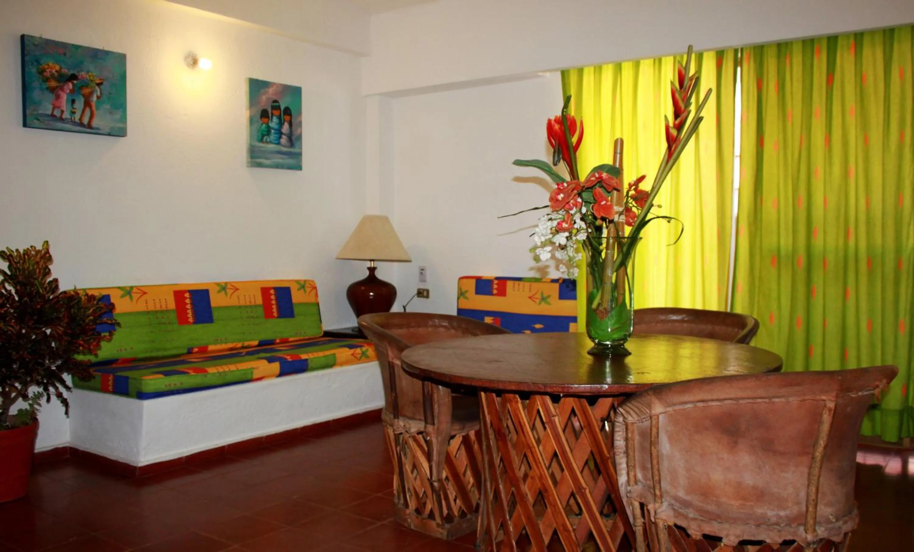 Day in Suites Plaza del Rio - Family Hotel Malecón Centro