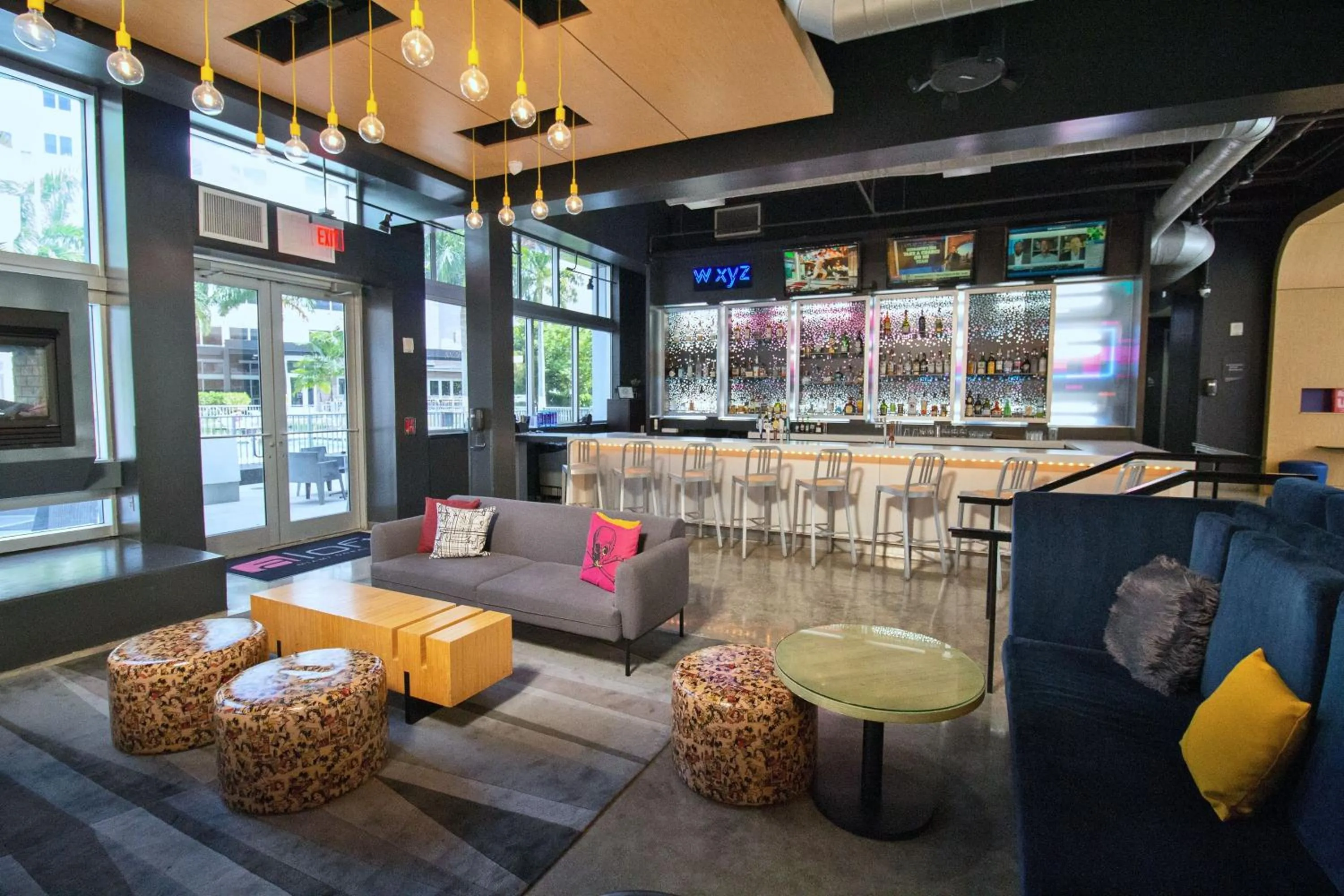 Lobby or reception in Aloft Miami Doral