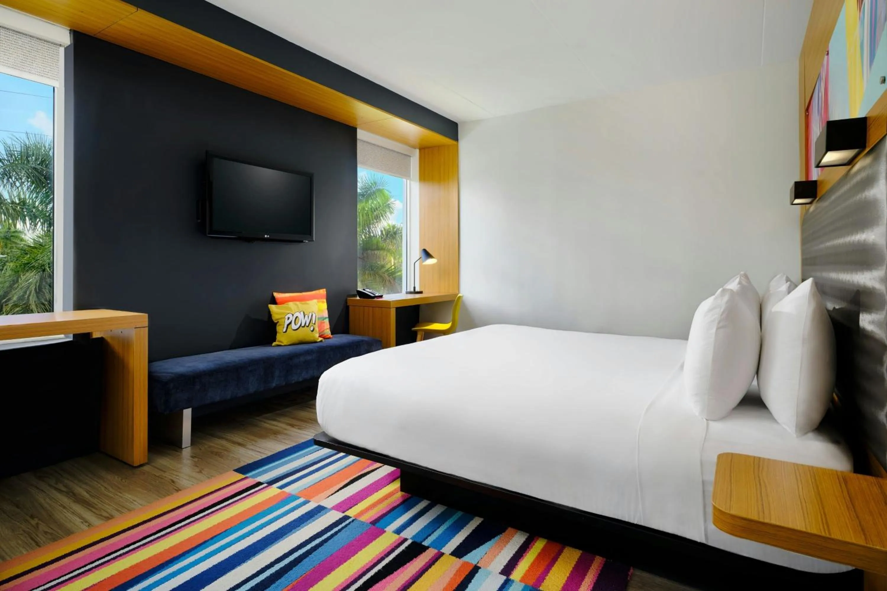 Bedroom, Bed in Aloft Miami Doral