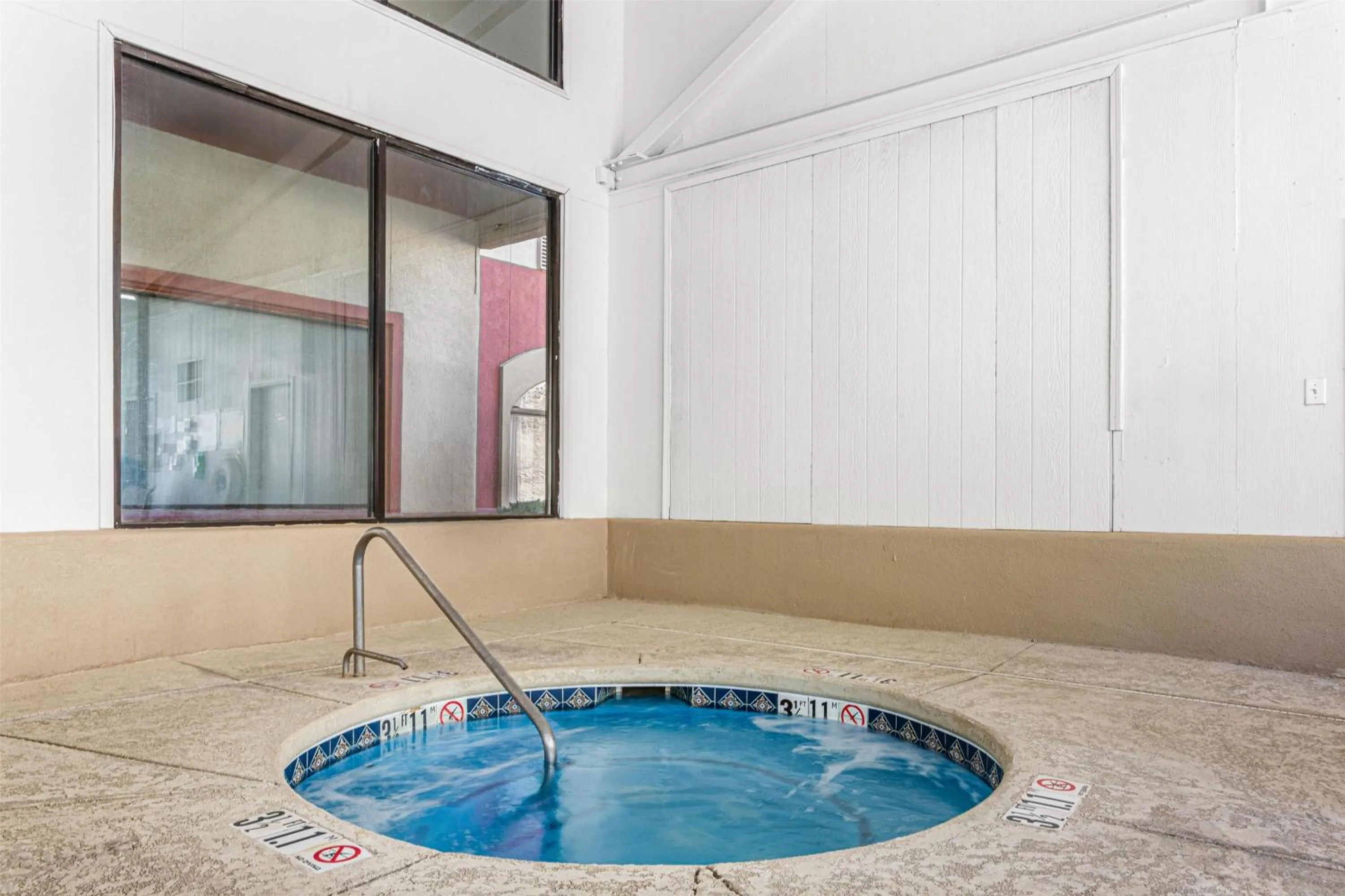 Pool view in Best Western Plus Ruidoso Inn