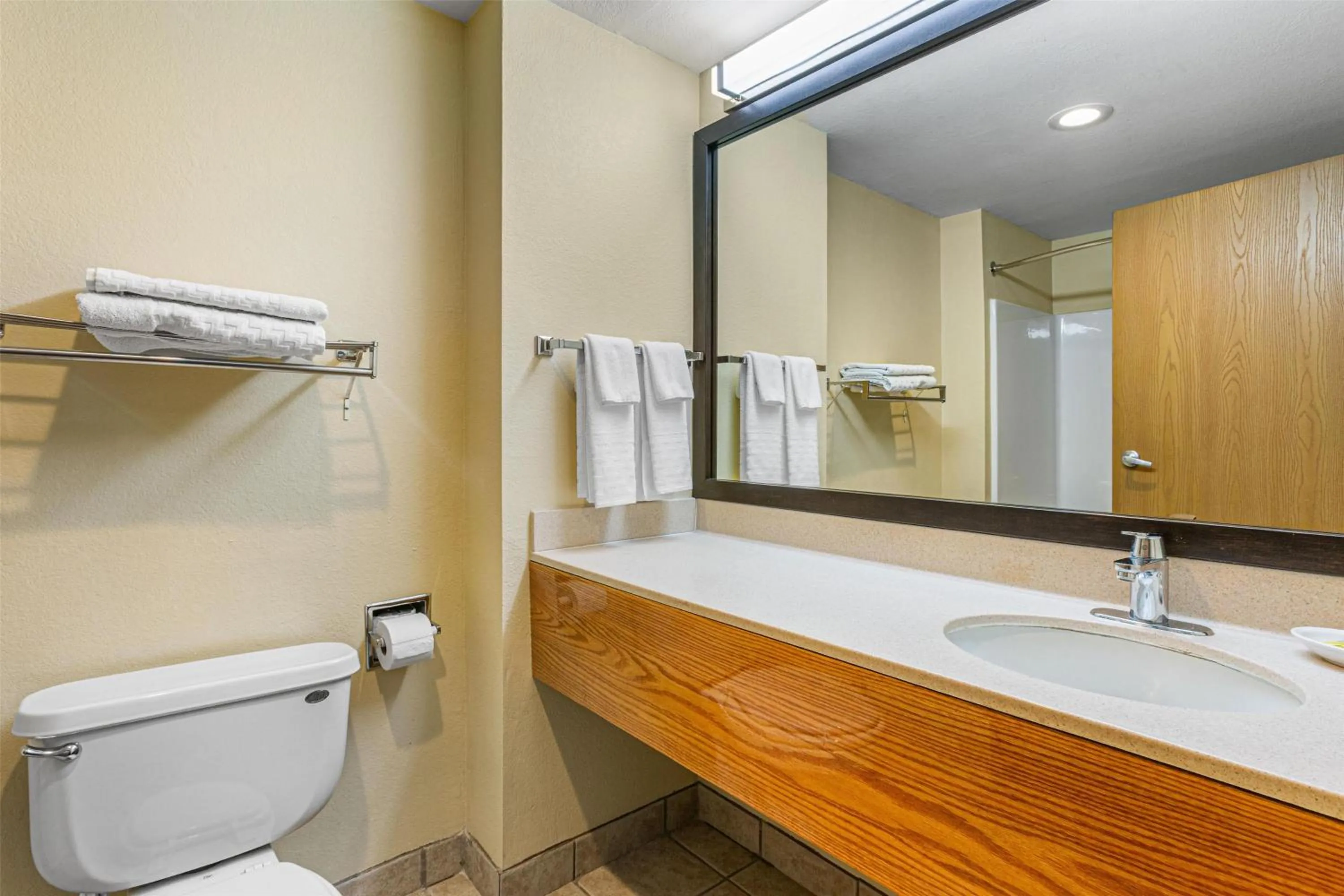 Bathroom in Best Western Plus Ruidoso Inn