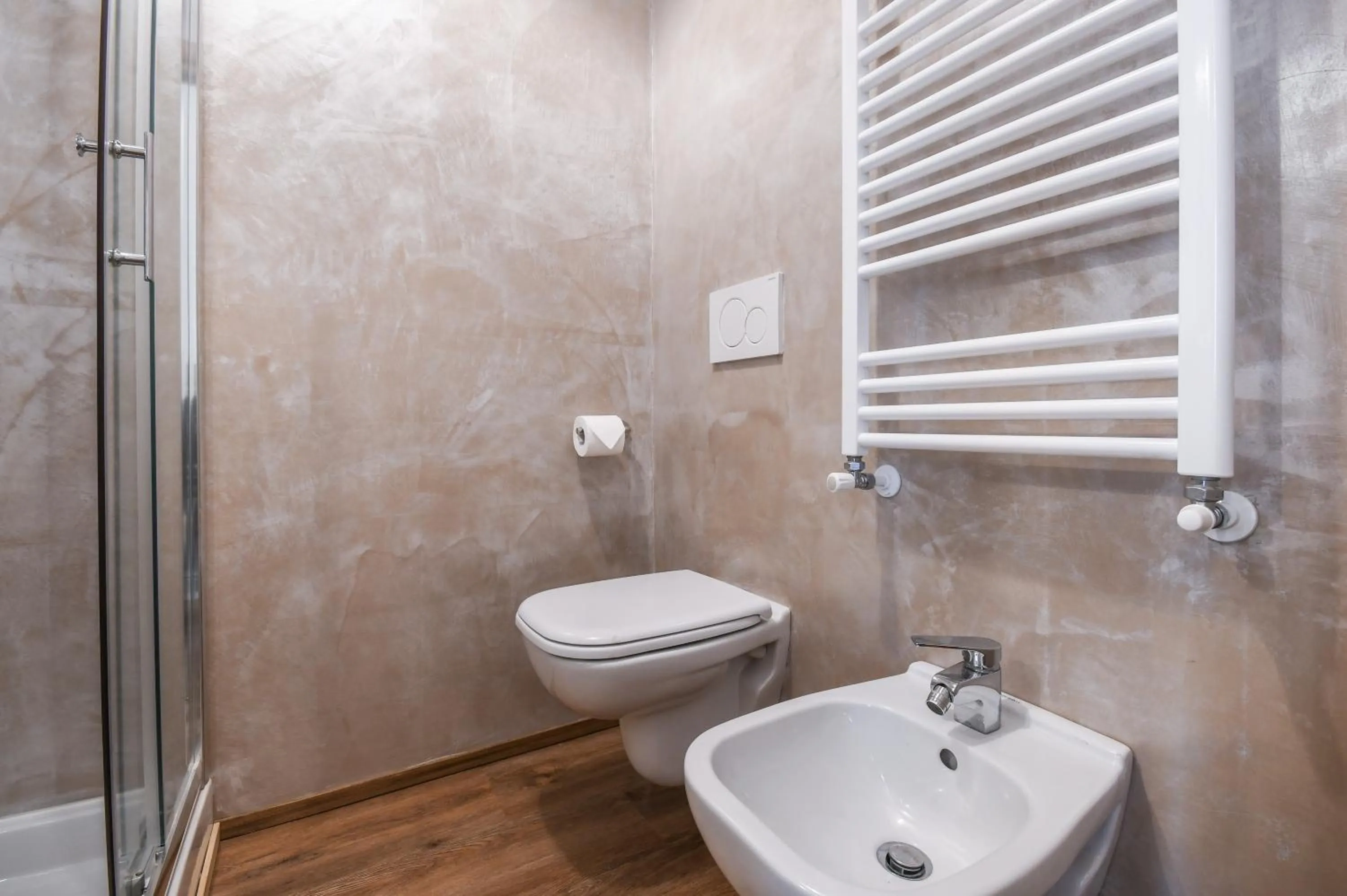 Property building in Luxury Suite Sirmione