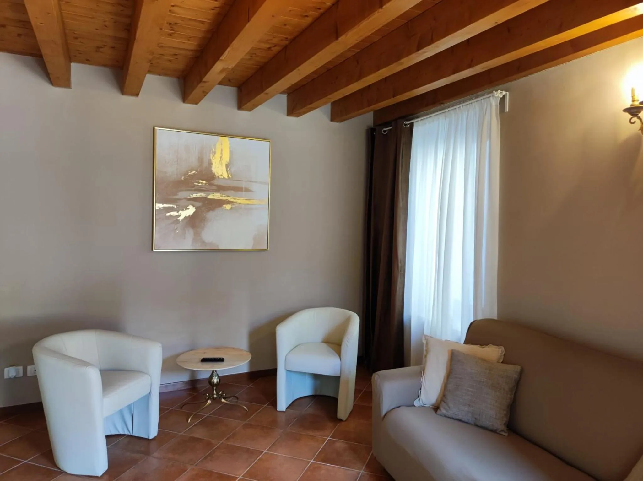 Living room in Luxury Suite Sirmione