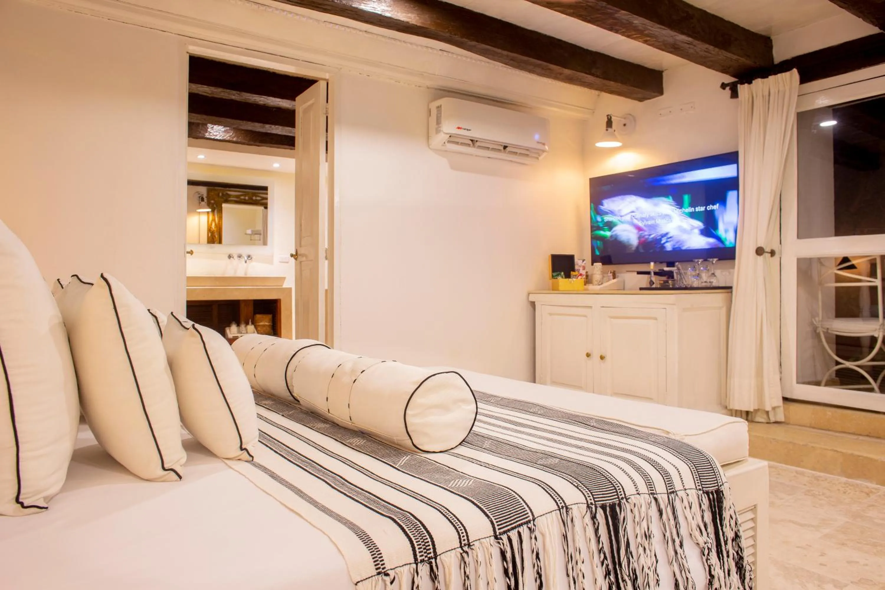 Bed in Leones de Alba Hotel Boutique