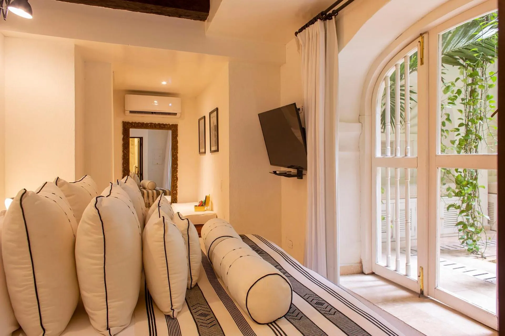 Bed in Leones de Alba Hotel Boutique