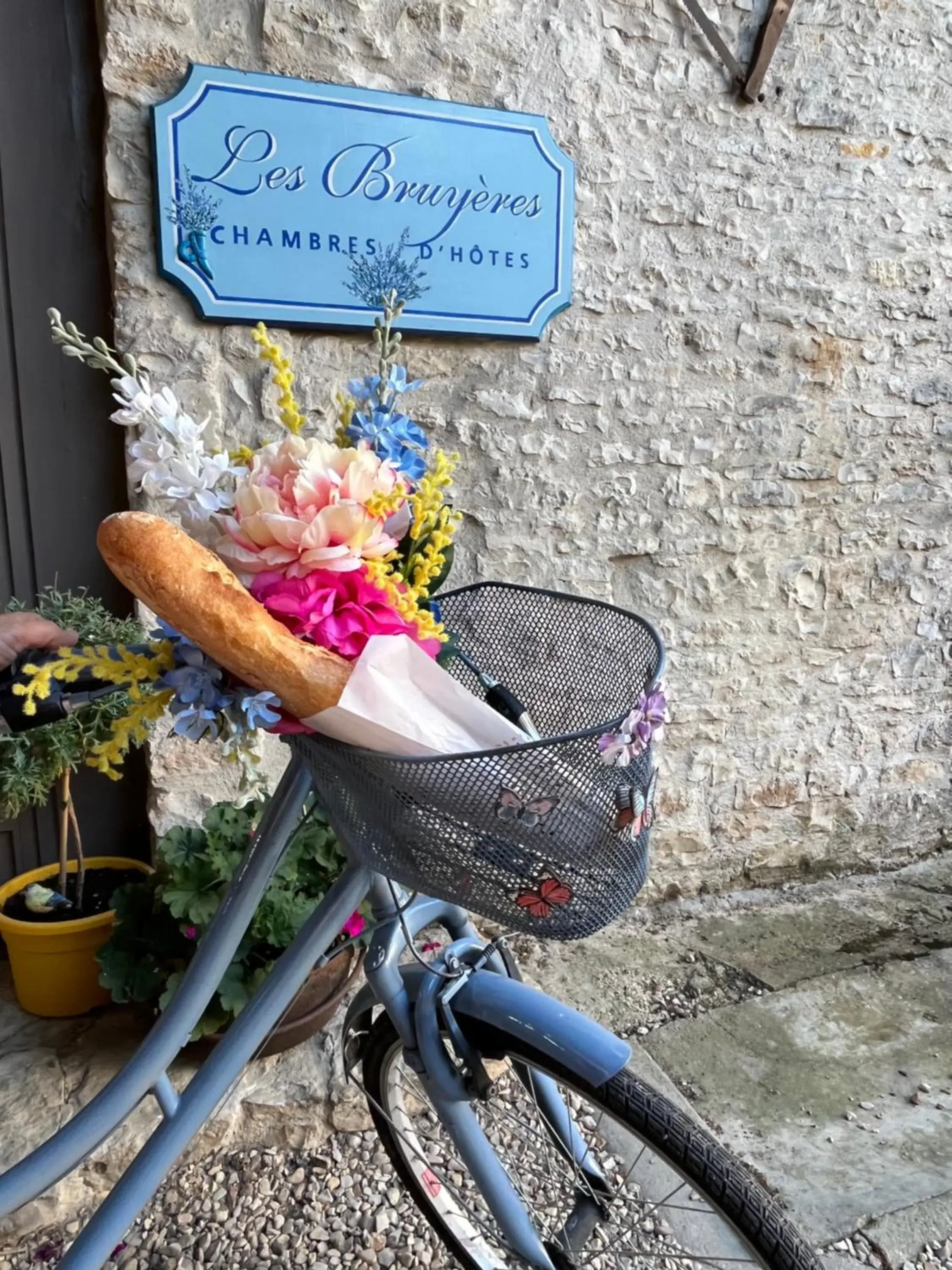 Three-Bedroom House in Les Bruyeres Chambres dhotes et Gite Three-Bedroom House in Les Bruyeres Chambres dhotes et Gite