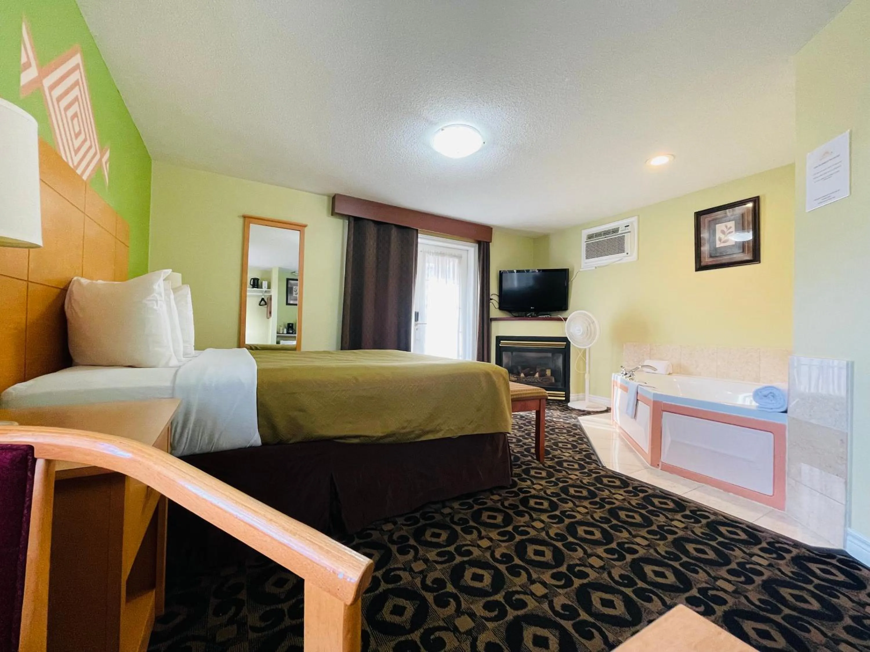 Bed in North Bay Inn