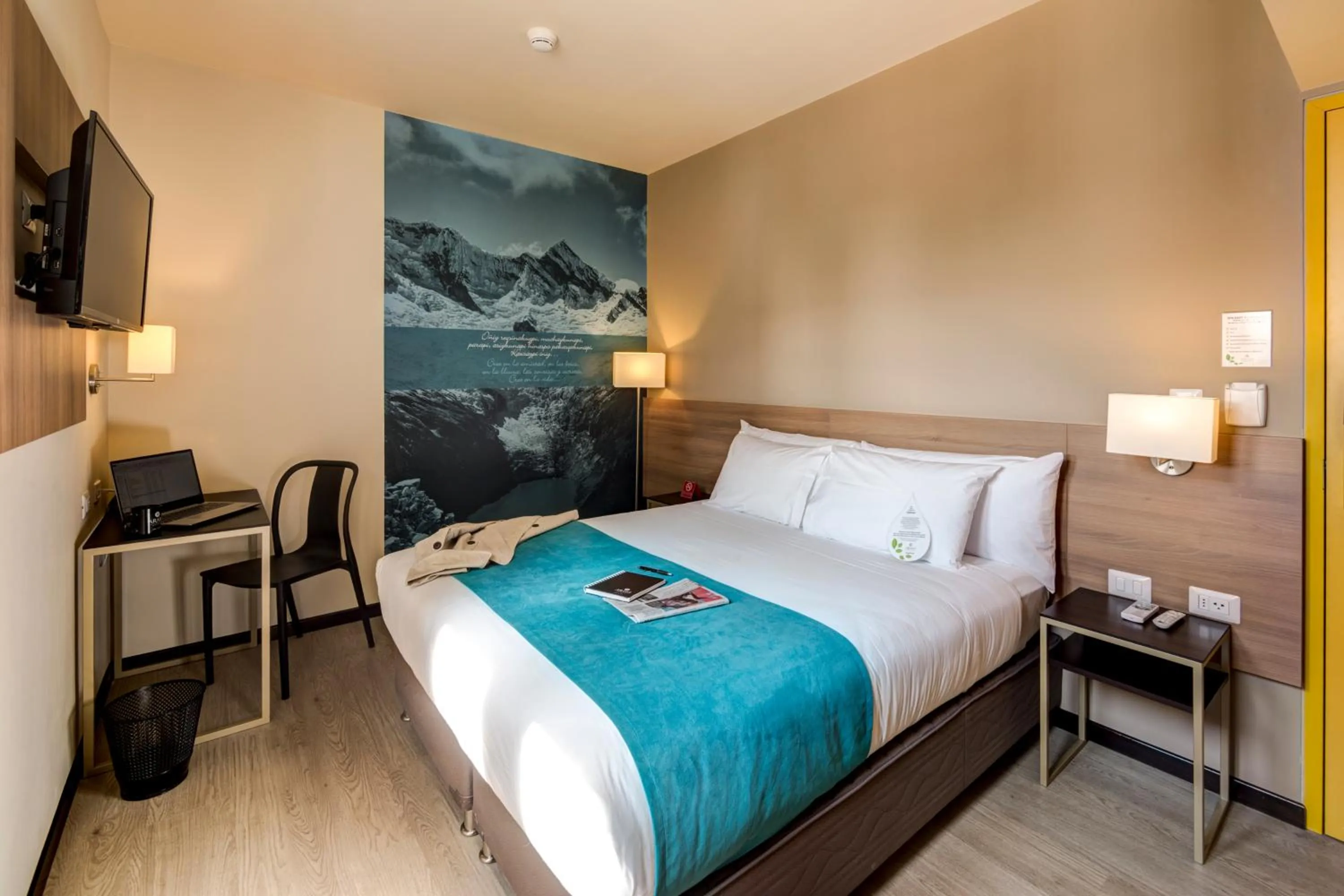 Bed in Arawi Miraflores Express