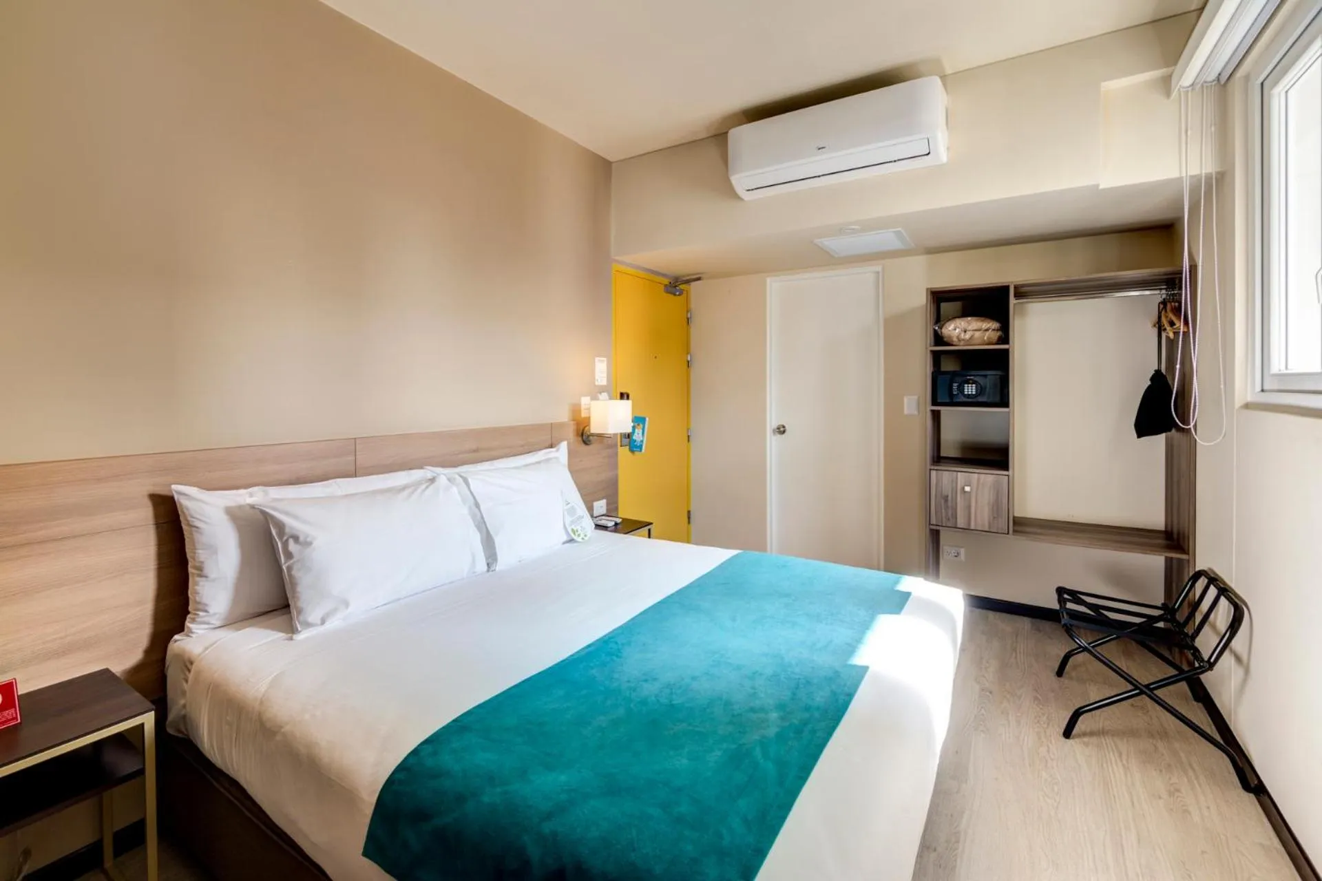 Bed in Arawi Miraflores Express