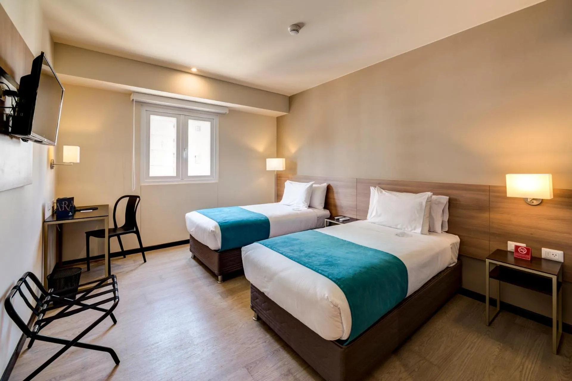 Bed in Arawi Miraflores Express