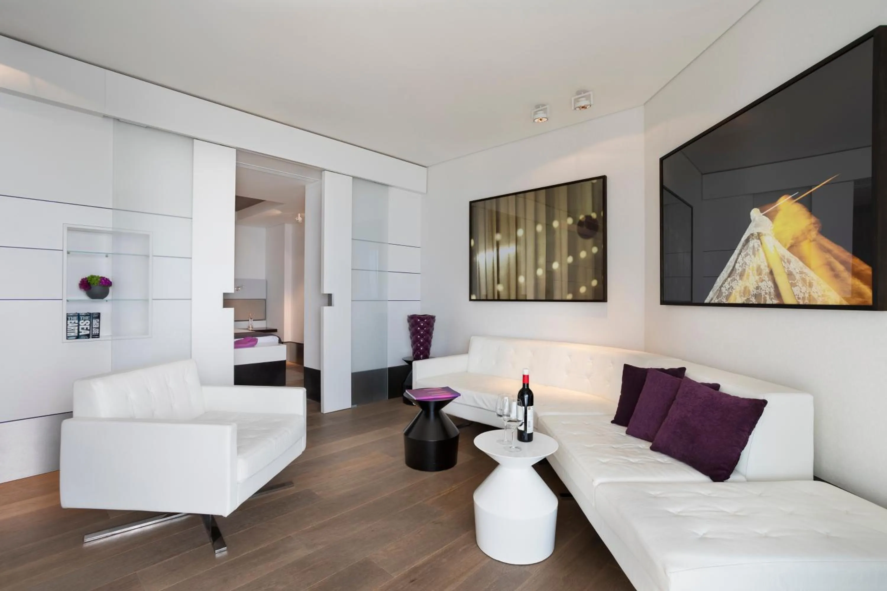 Living room in Royal Beach Hotel Tel Aviv by Isrotel Exclusive