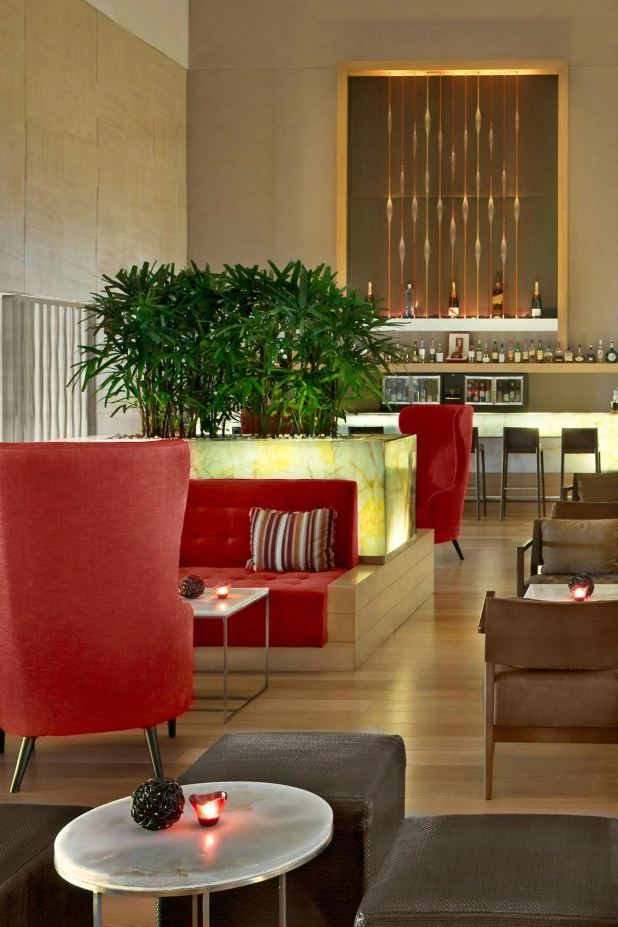 Lounge or bar in The Westin Mumbai Garden City
