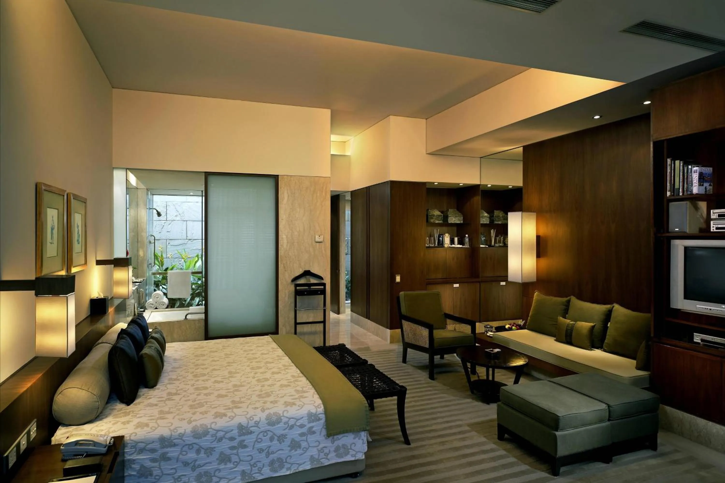 Photo of the whole room, Bed in ITC Sonar, a Luxury Collection Hotel, Kolkata