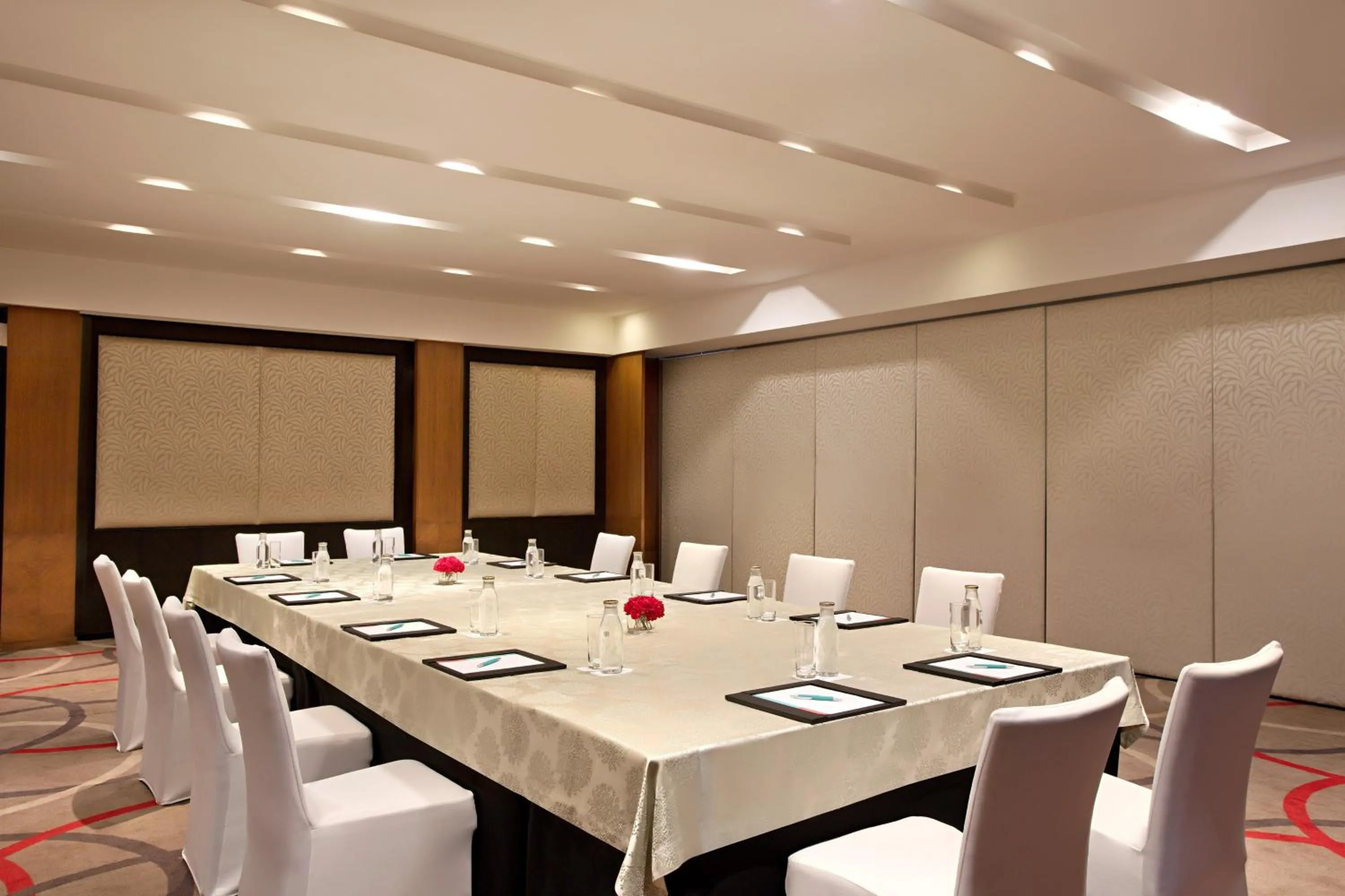 Meeting/conference room in Le Meridien Kochi