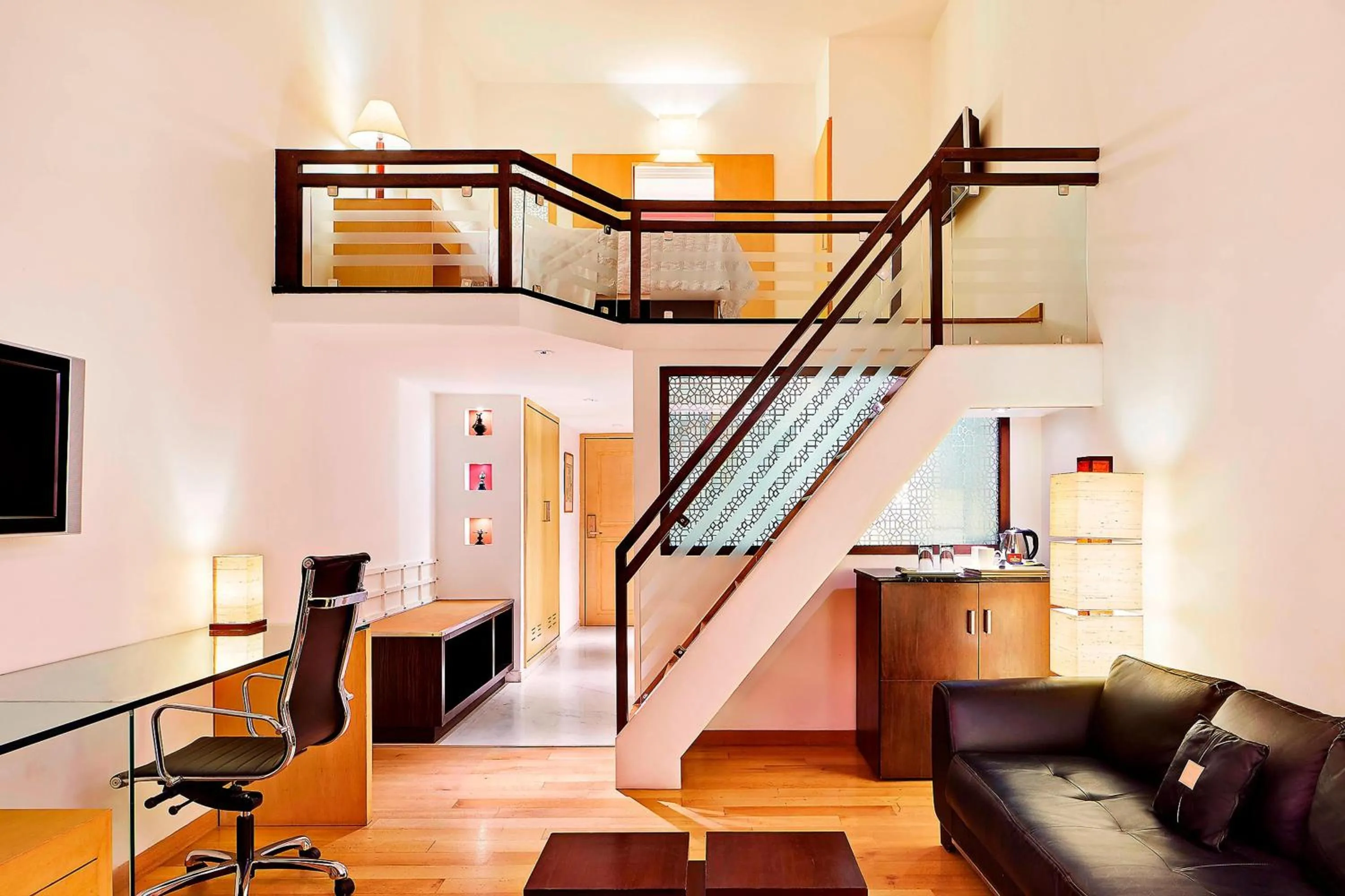 Photo of the whole room in Le Meridien Kochi