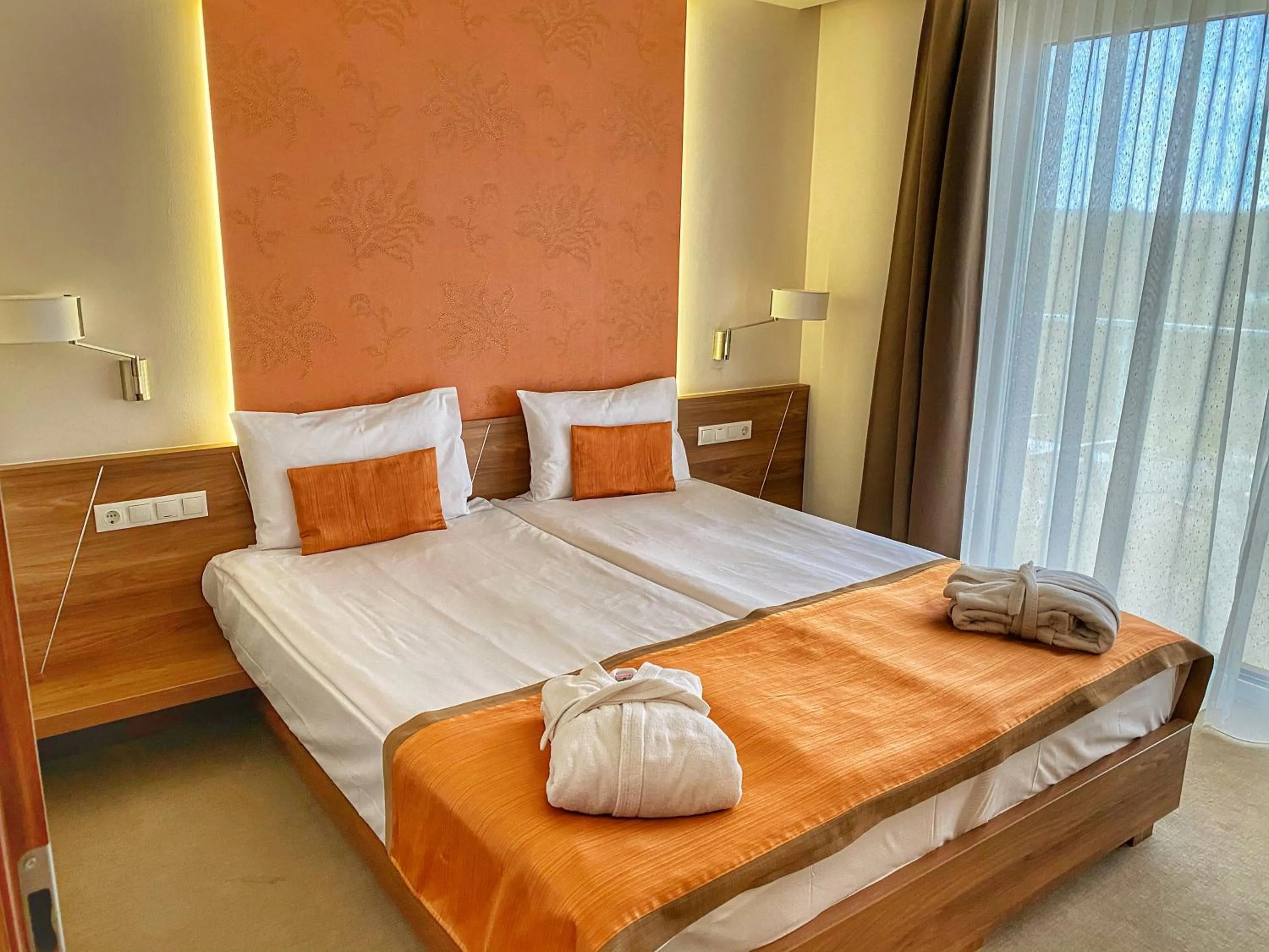 Bed in Imola Hotel Platán - Adults Only