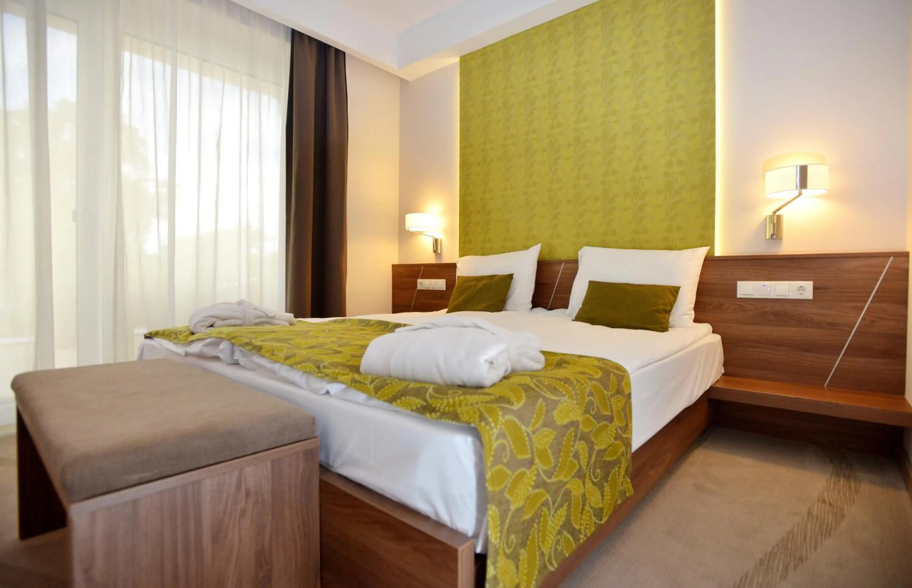 Bed in Imola Hotel Platán - Adults Only