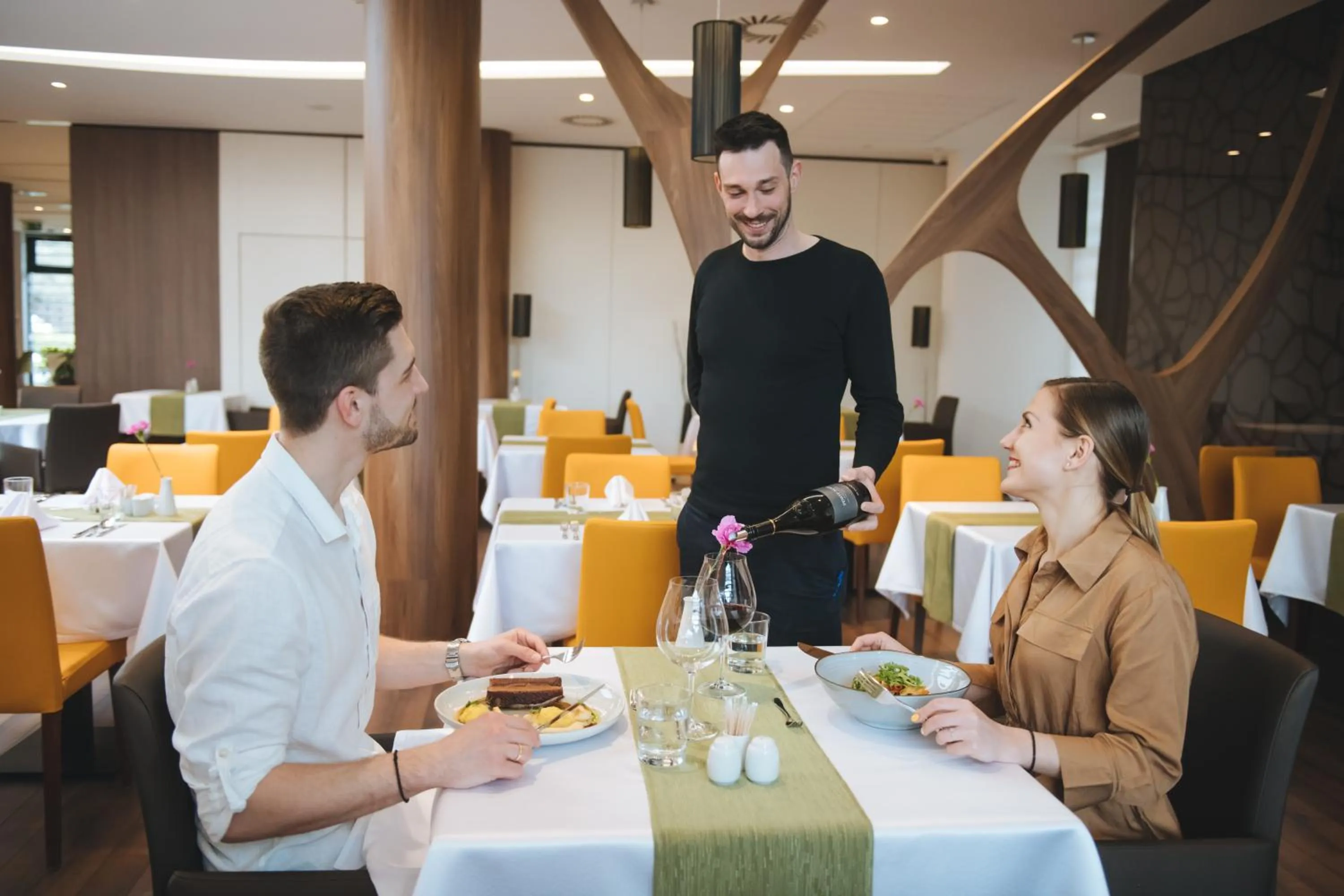 Restaurant/places to eat in Imola Hotel Platán - Adults Only