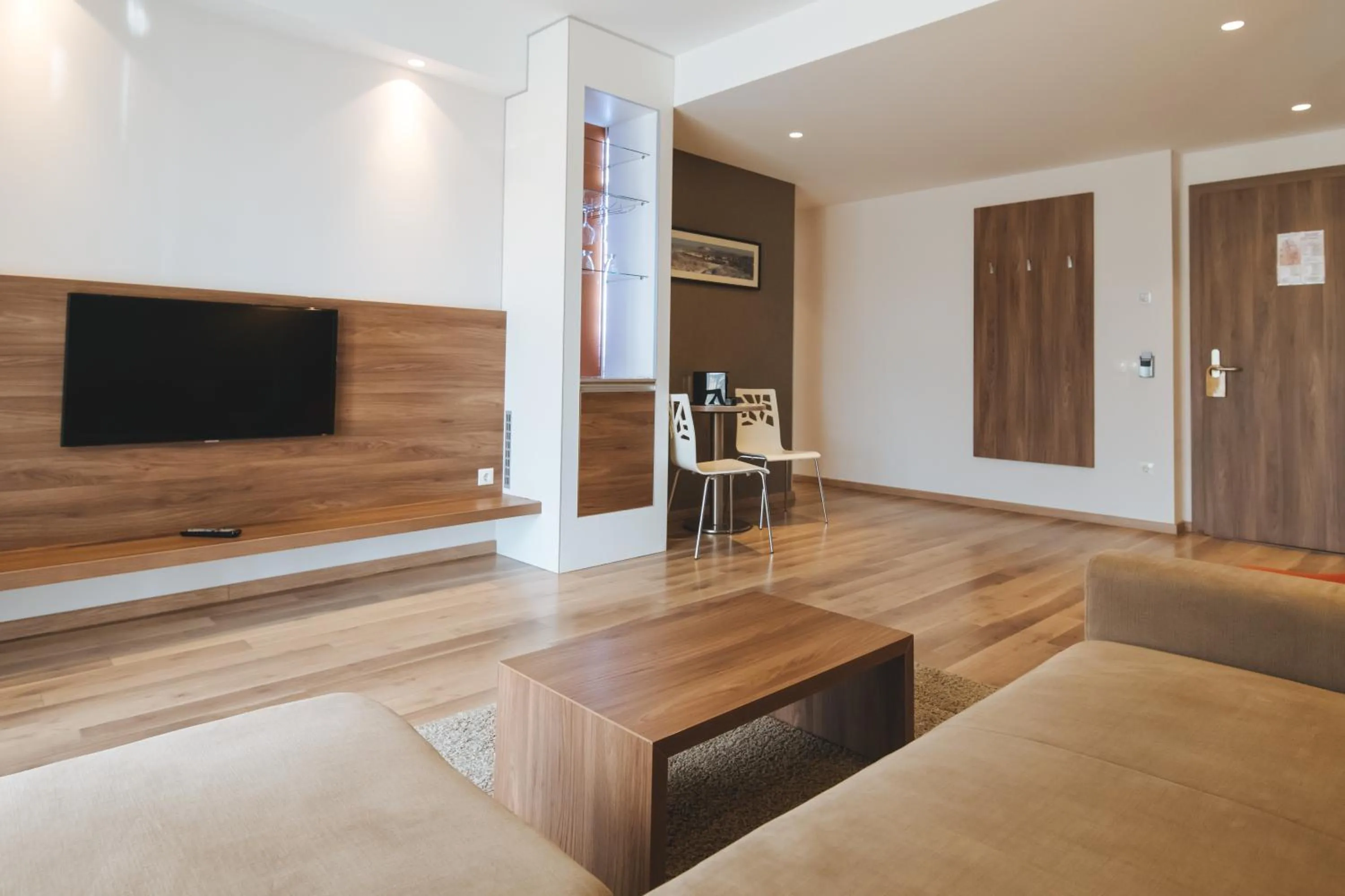 TV and multimedia in Imola Hotel Platán - Adults Only