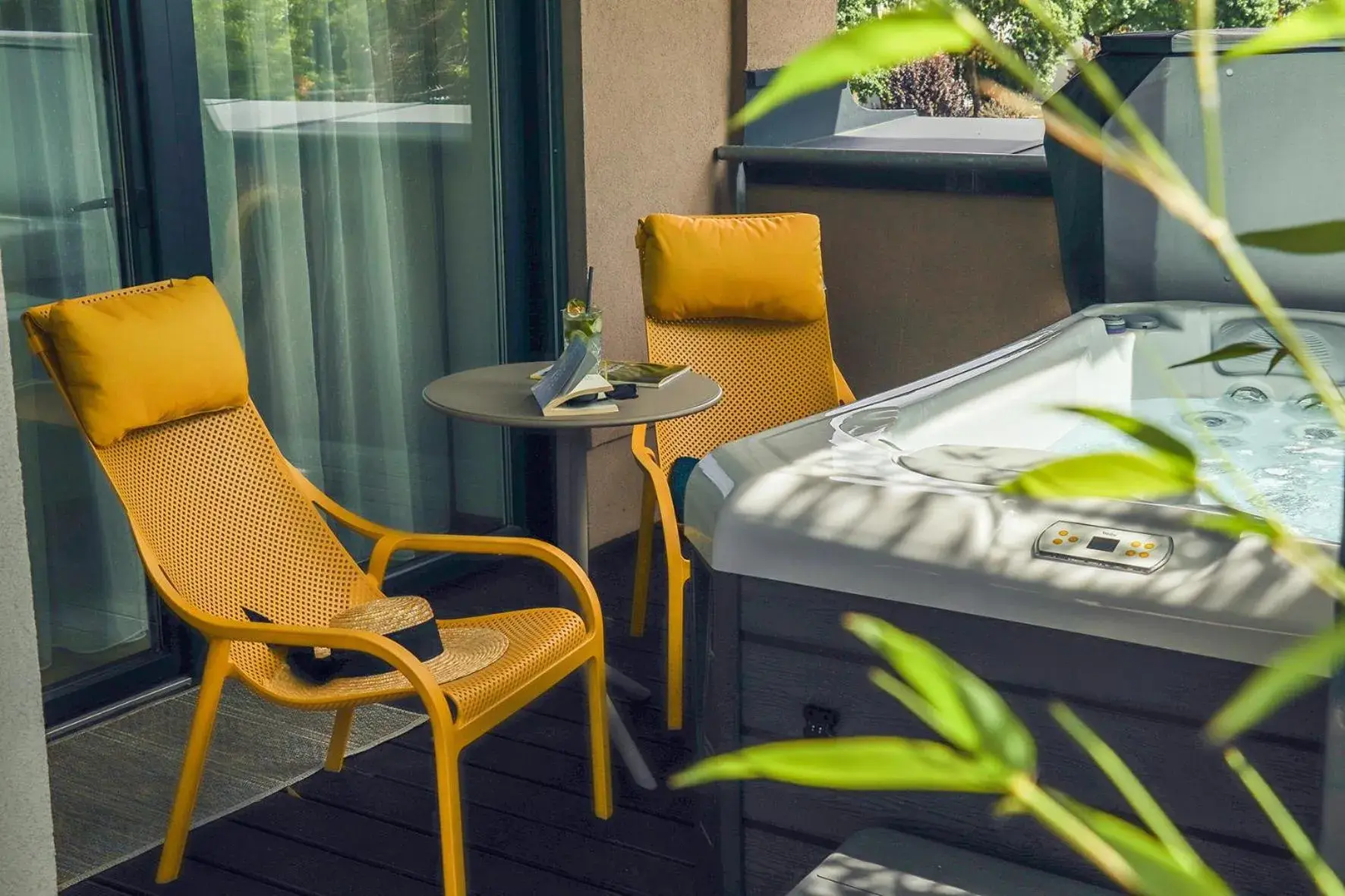 Deluxe Suite with Spa Bath - single occupancy in Imola Hotel Platán Deluxe Suite with Spa Bath - single occupancy in Imola Hotel Platán