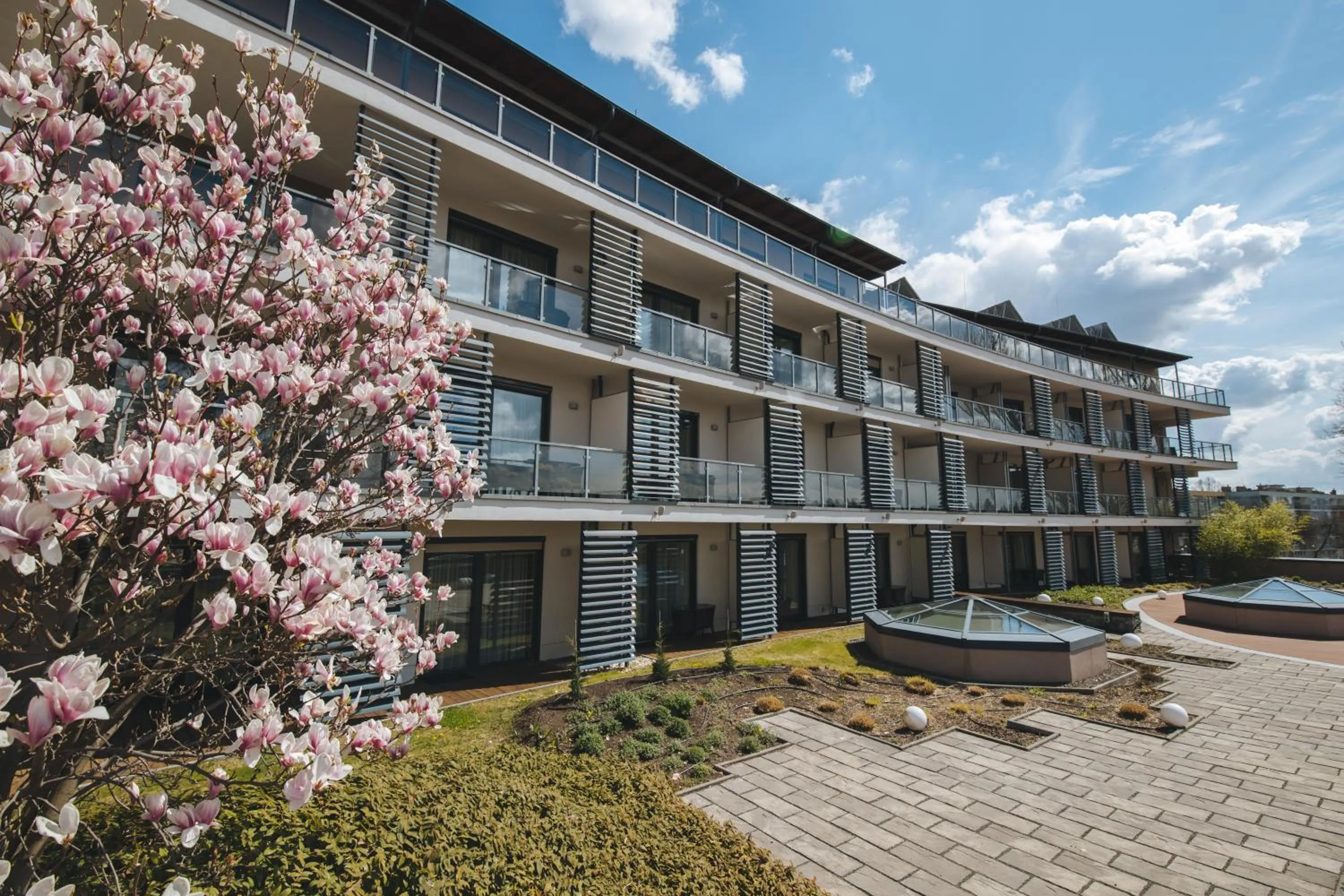 Property building in Imola Hotel Platán - Adults Only