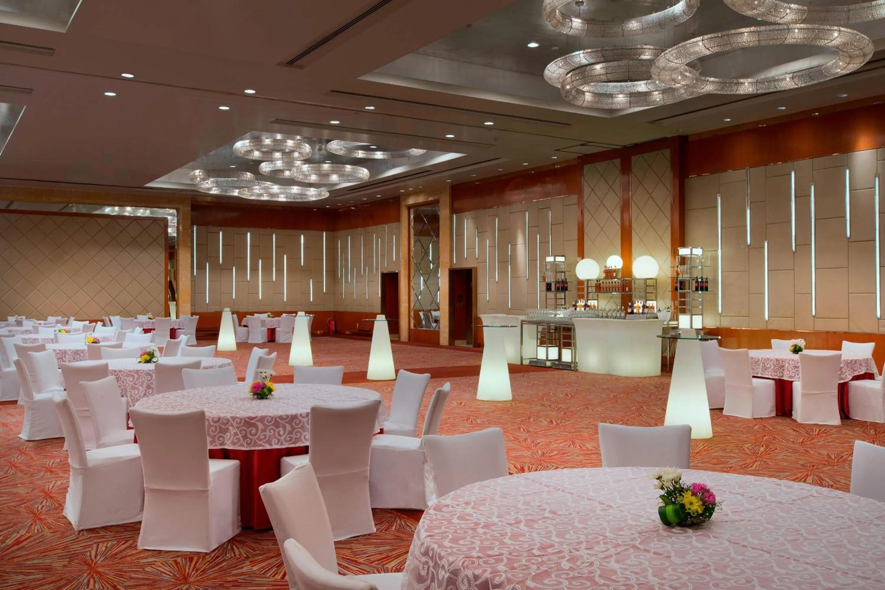 Lobby or reception in Sheraton Grand Bangalore Hotel at Brigade Gateway