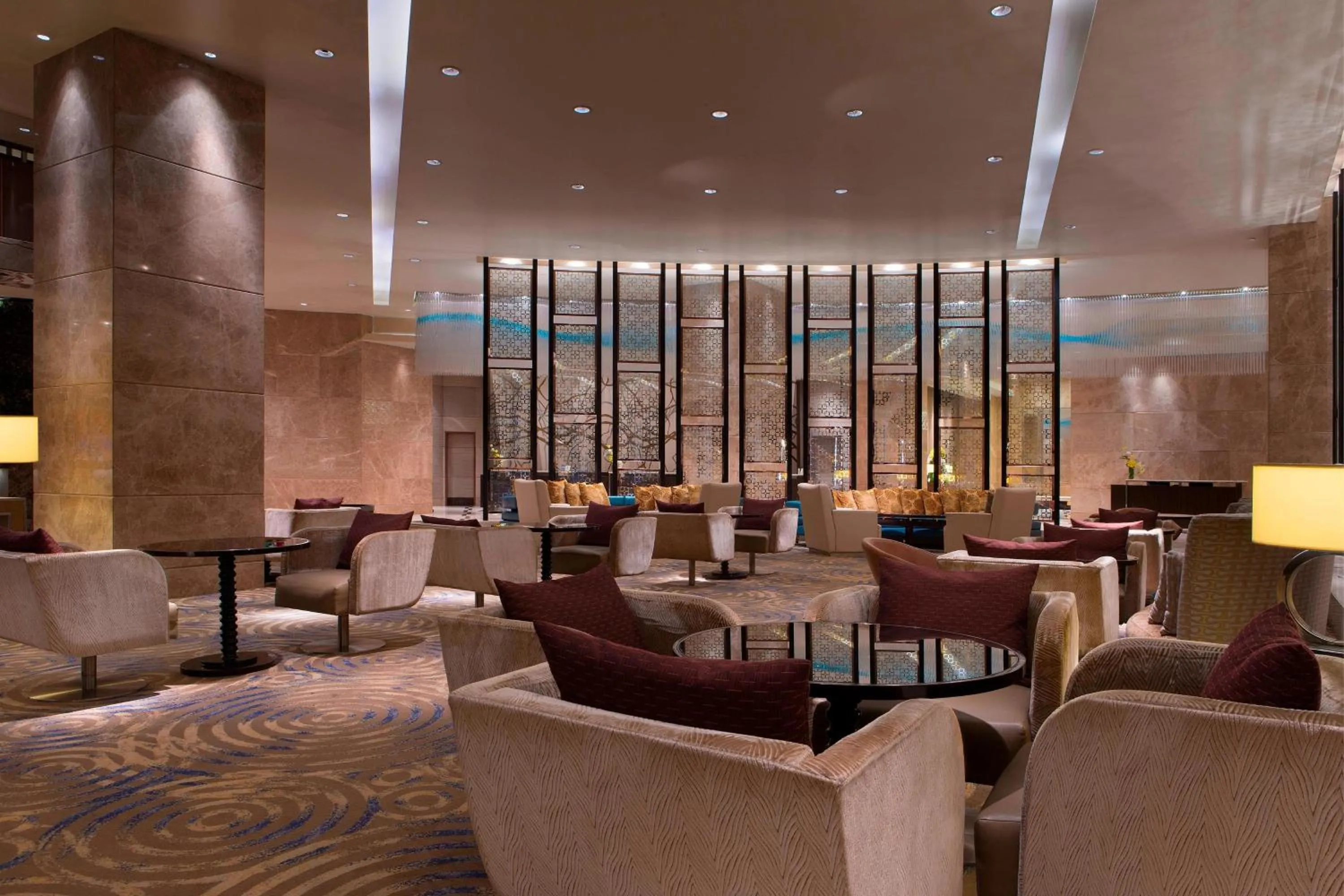 Lobby or reception in Sheraton Grand Bangalore Hotel at Brigade Gateway