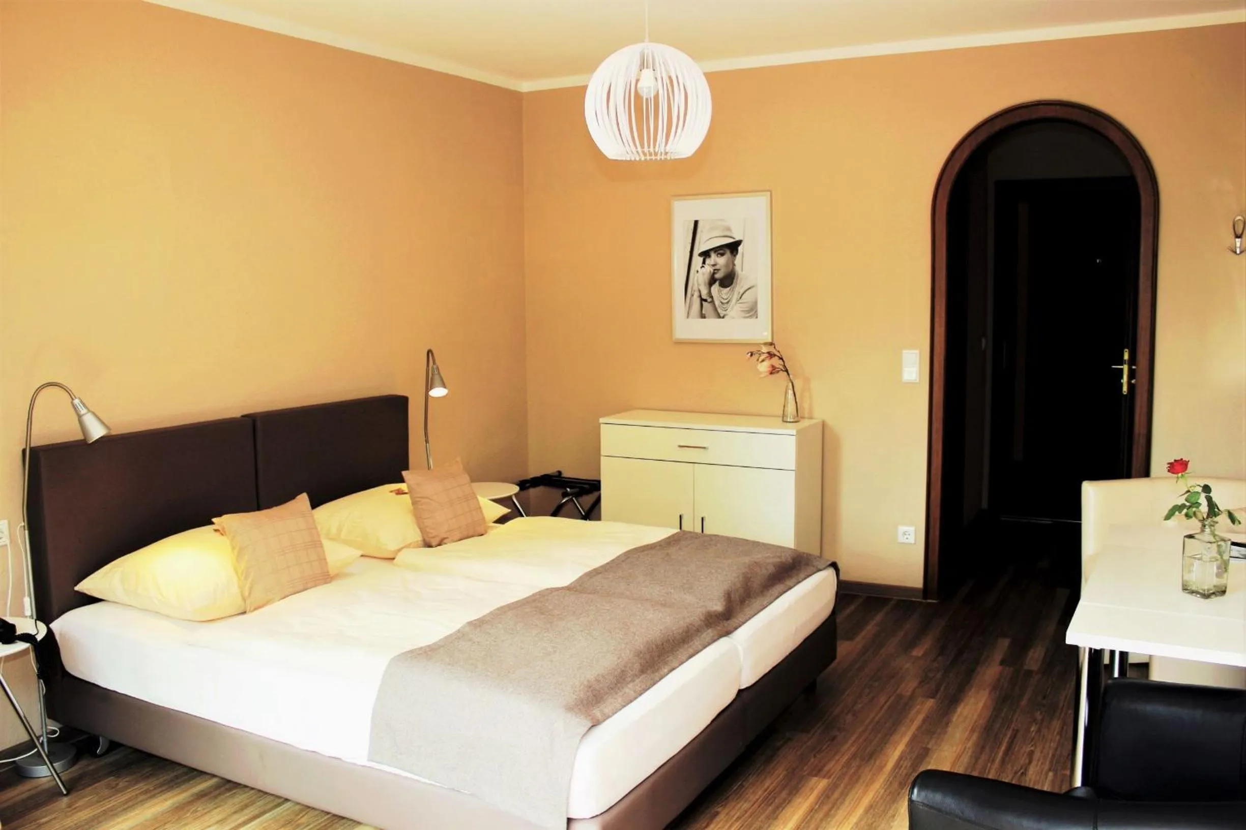 Bed in Hotel garni Bellevue