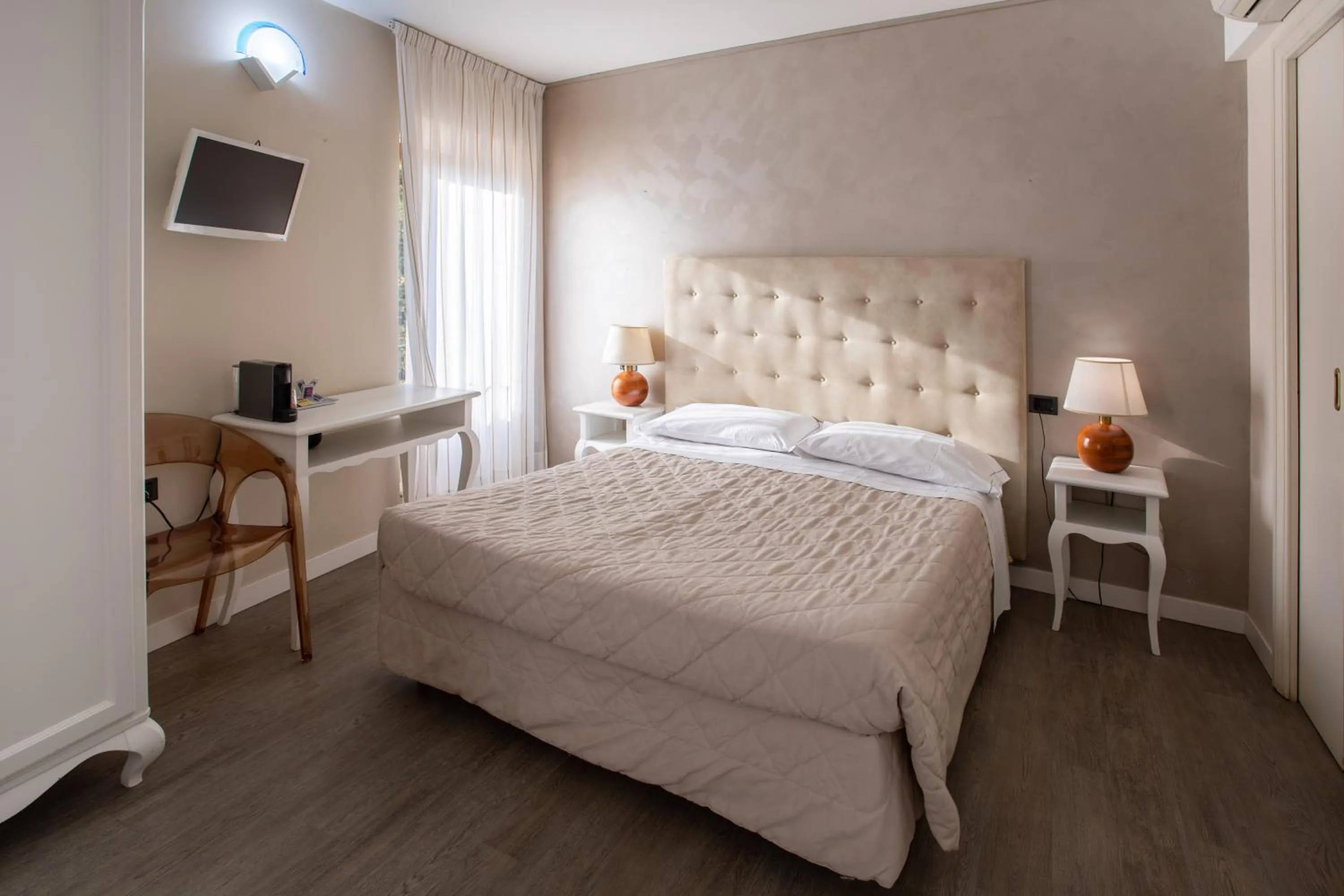 Quadruple Room in Hotel Degli Oleandri