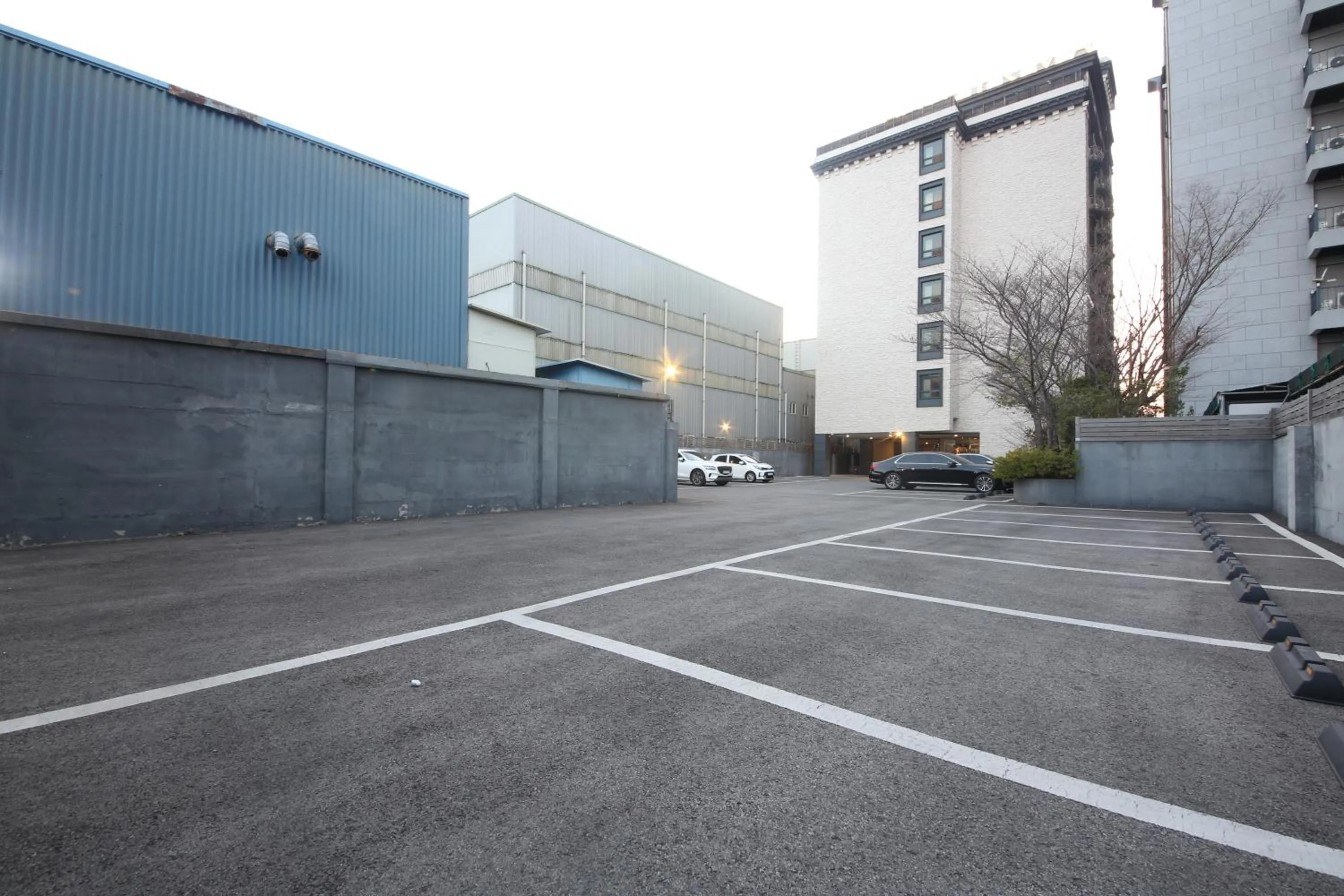 Property building in Hotel Prima Busan