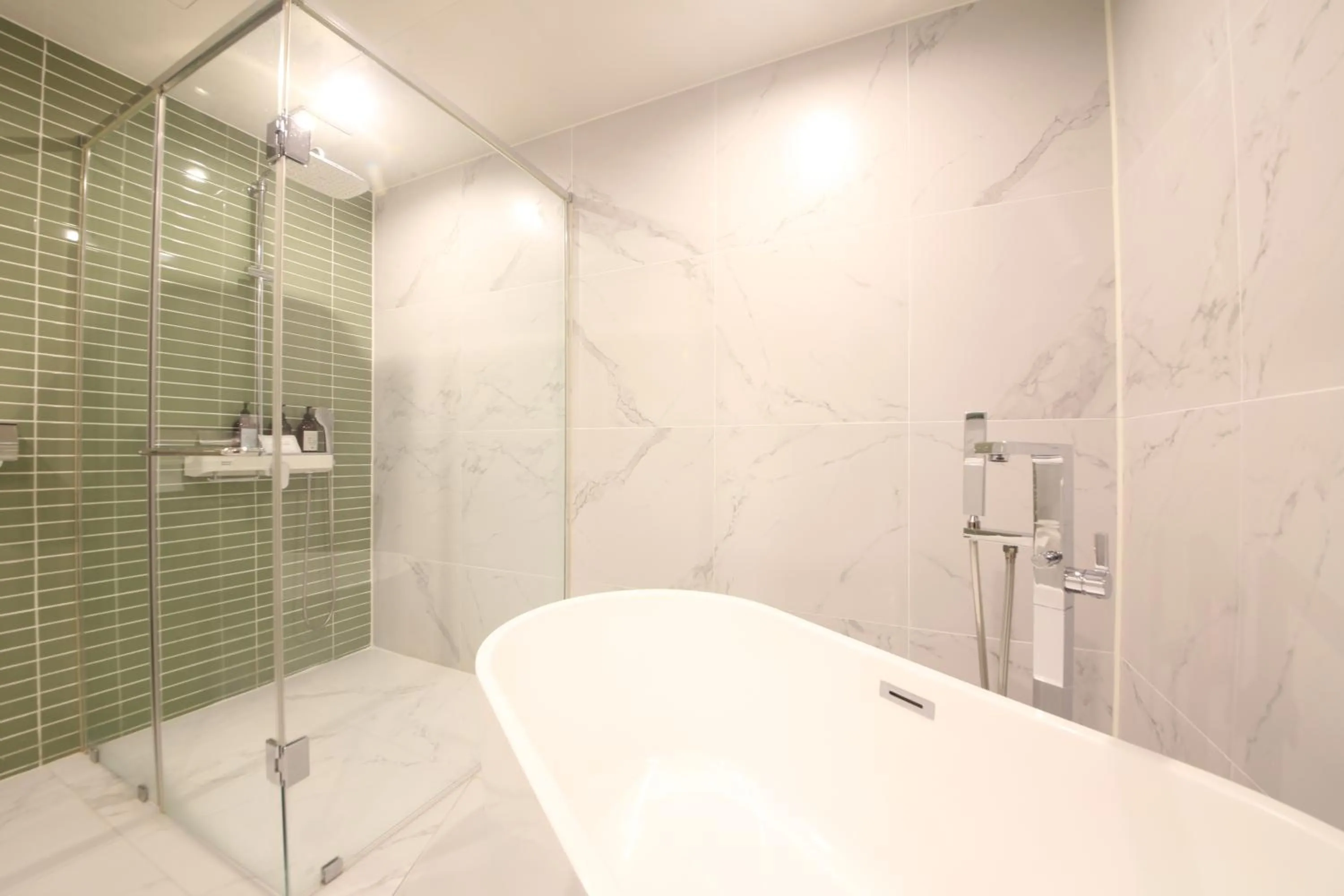 Shower in Hotel Prima Busan