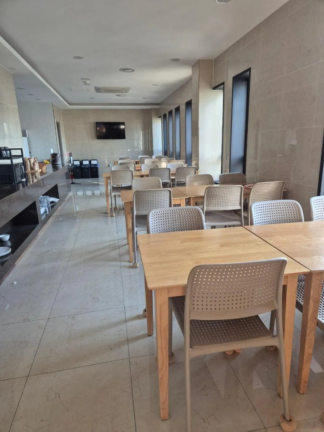 Restaurant/places to eat in Hotel Prima Busan