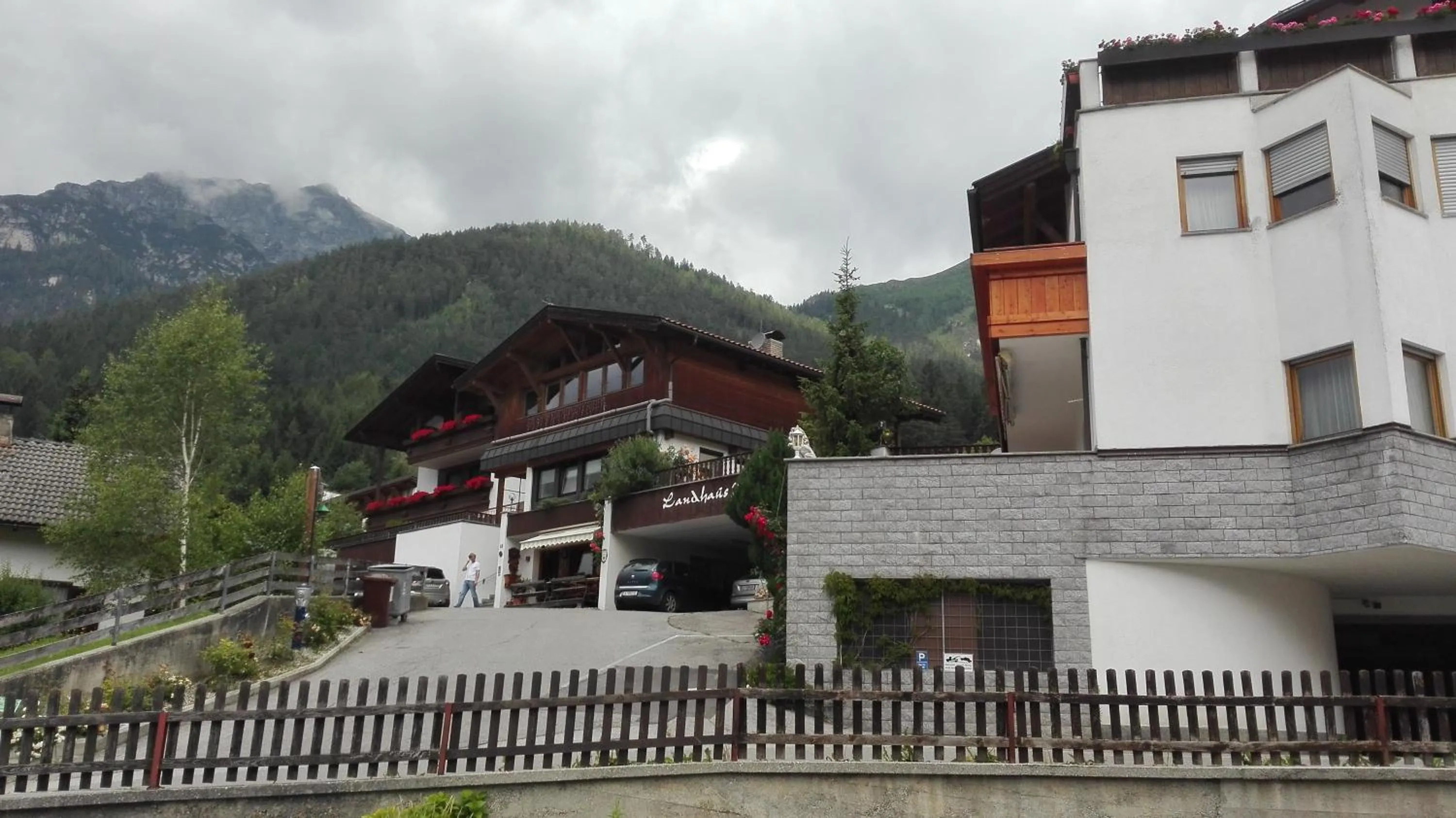 Facade/entrance in Landhaus Birgit