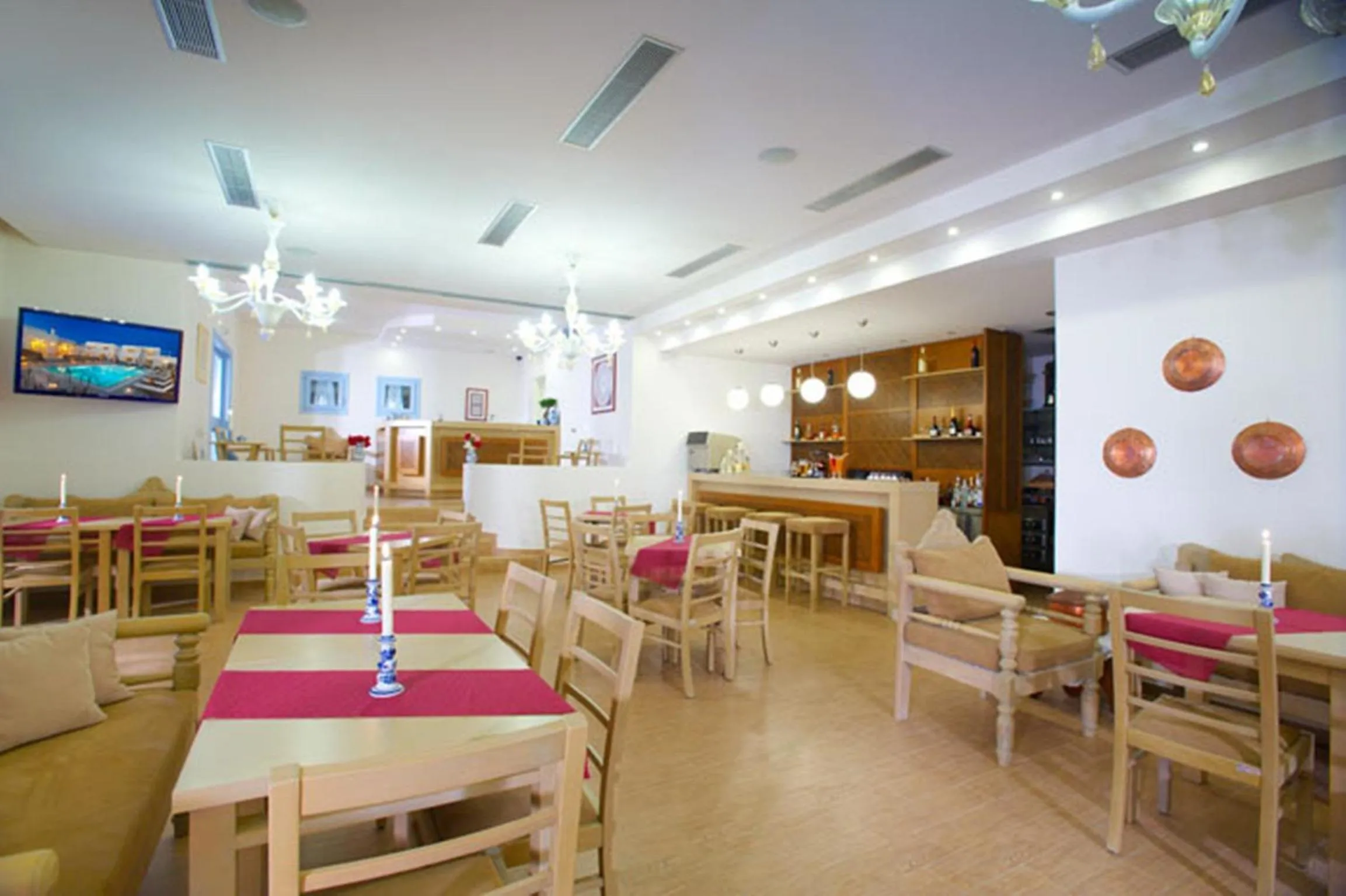 Restaurant/places to eat in Perigiali