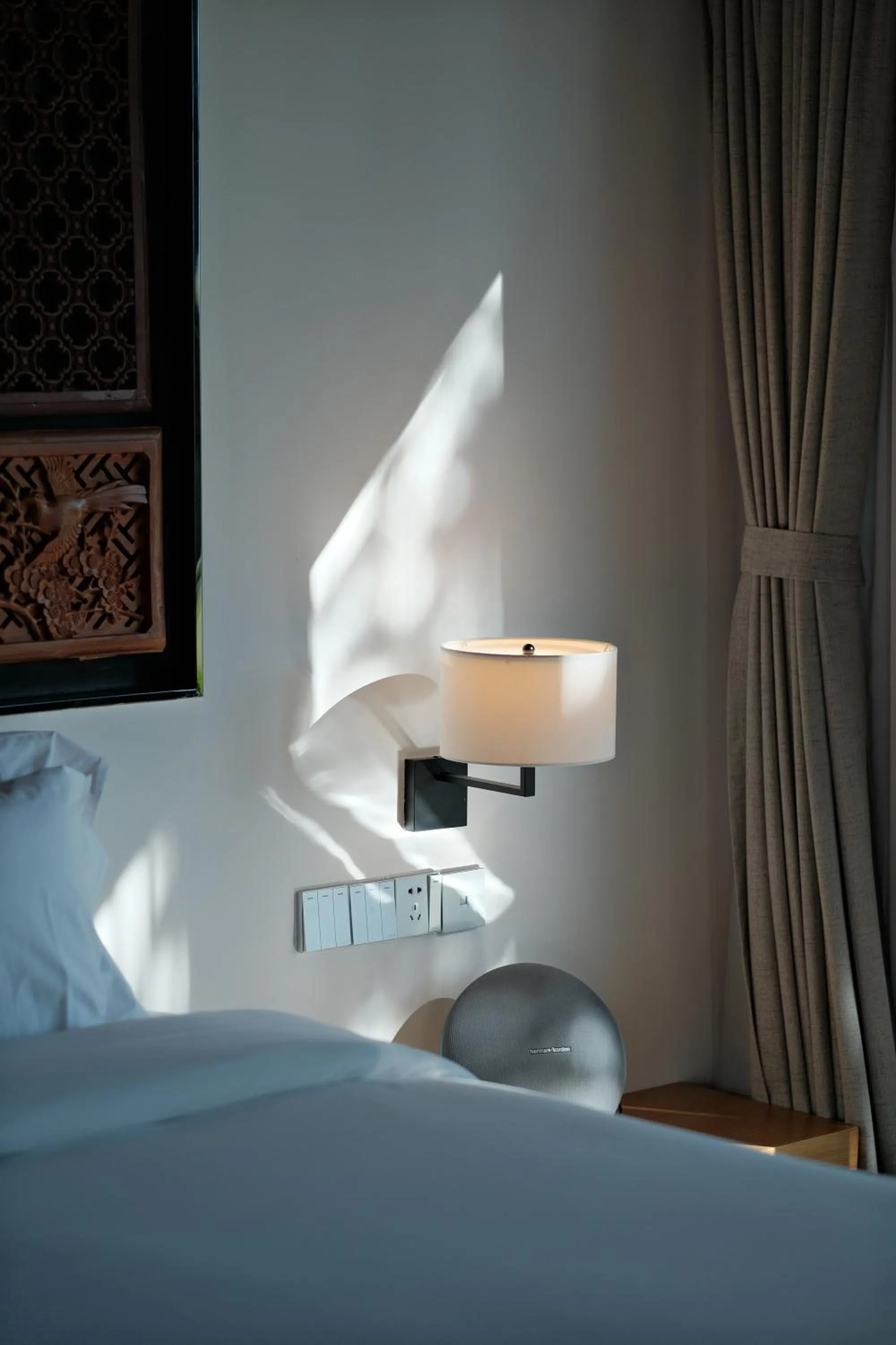 View (from property/room), Bed in The Rock Hotel