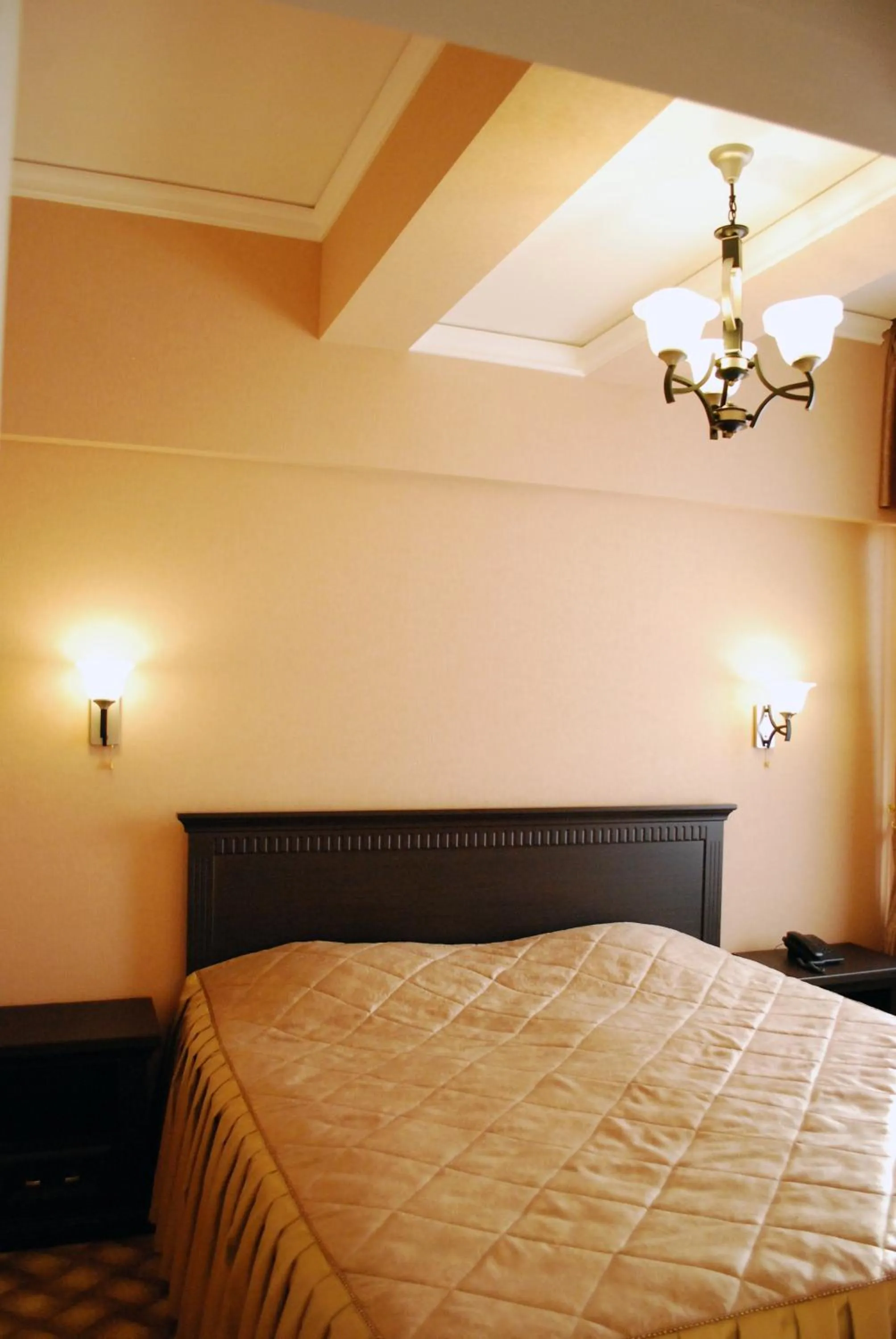 Bedroom, Bed in Jahon Palace