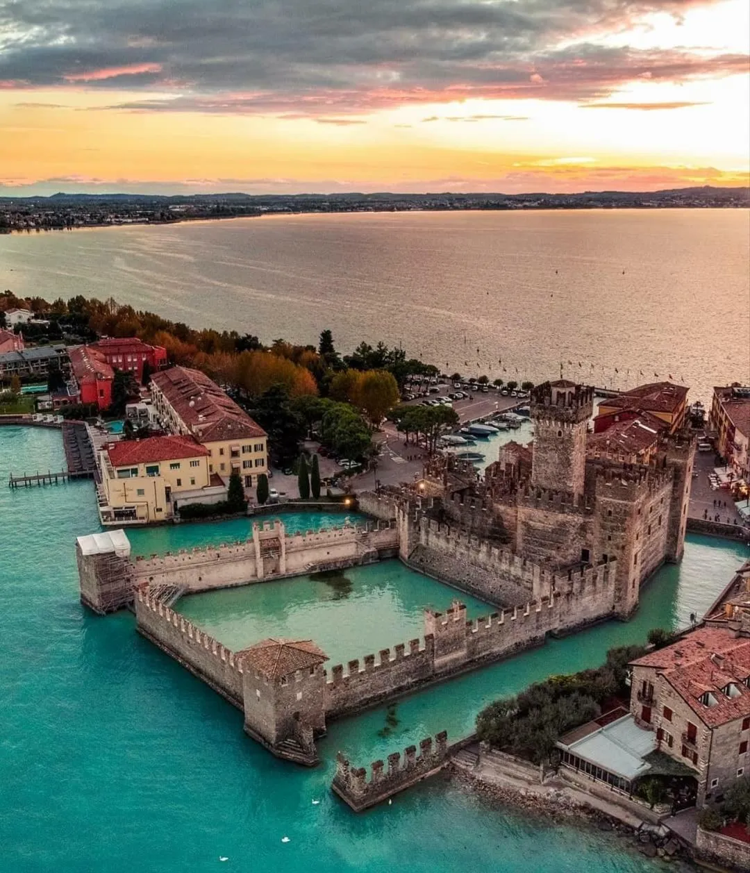 Nearby landmark in Hotel Villa Rosa