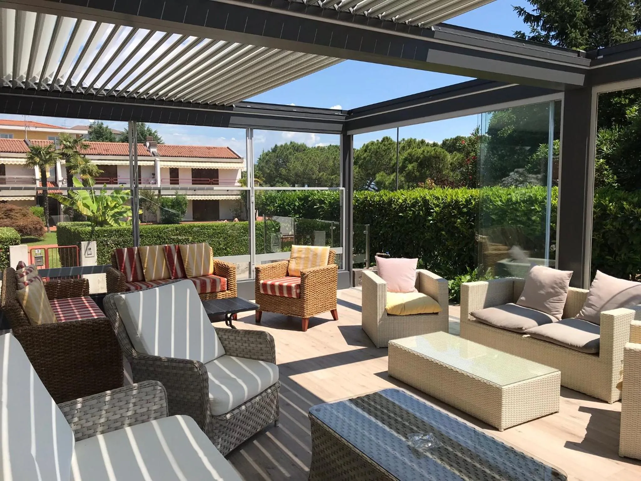 Evening entertainment in Hotel Villa Rosa